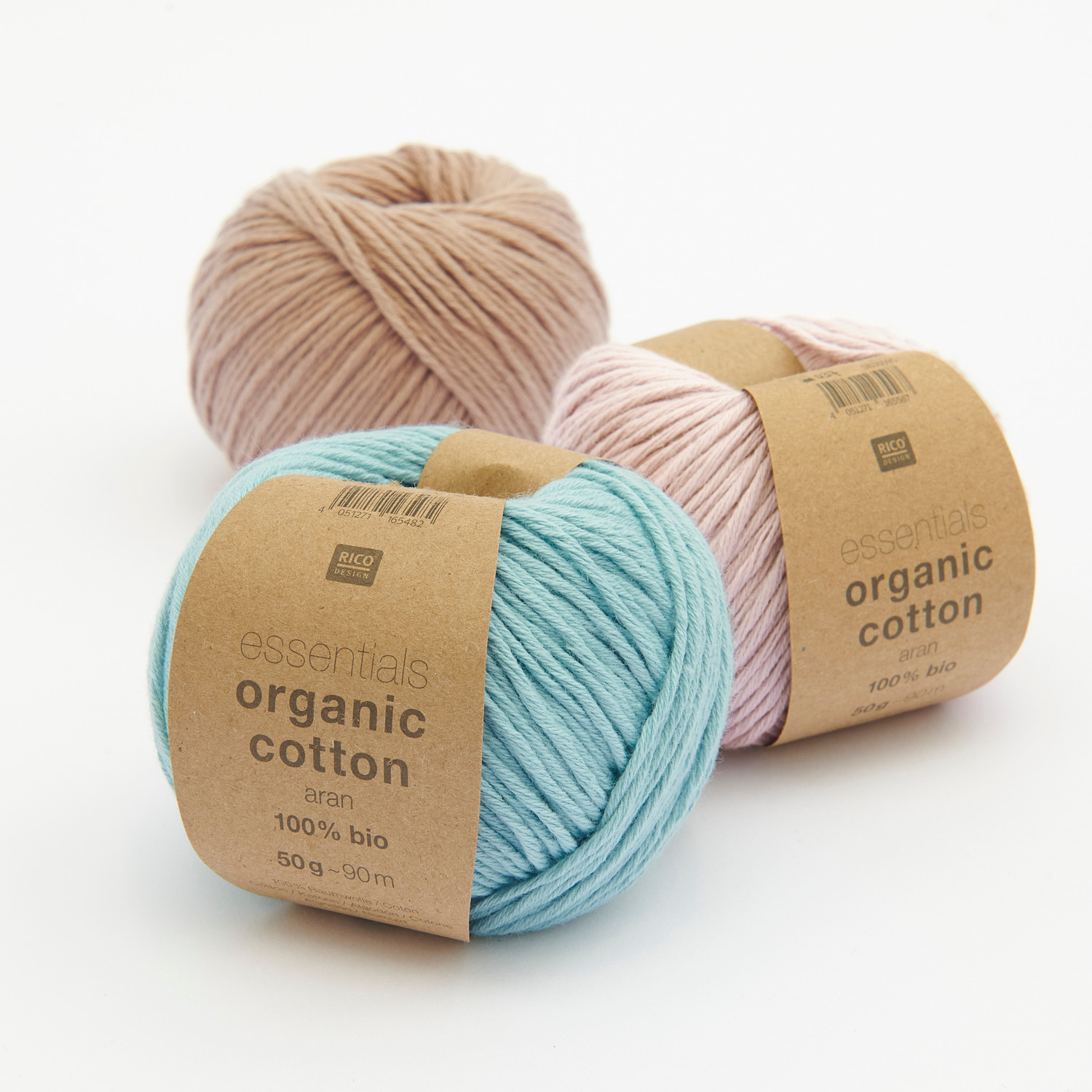 Essentials Organic Cotton aran: Drei Wollknäuel in Mauve, Aquamarin und Nougat von Rico Design, 50g 90m. Ideal für nachhaltige Strickprojekte.