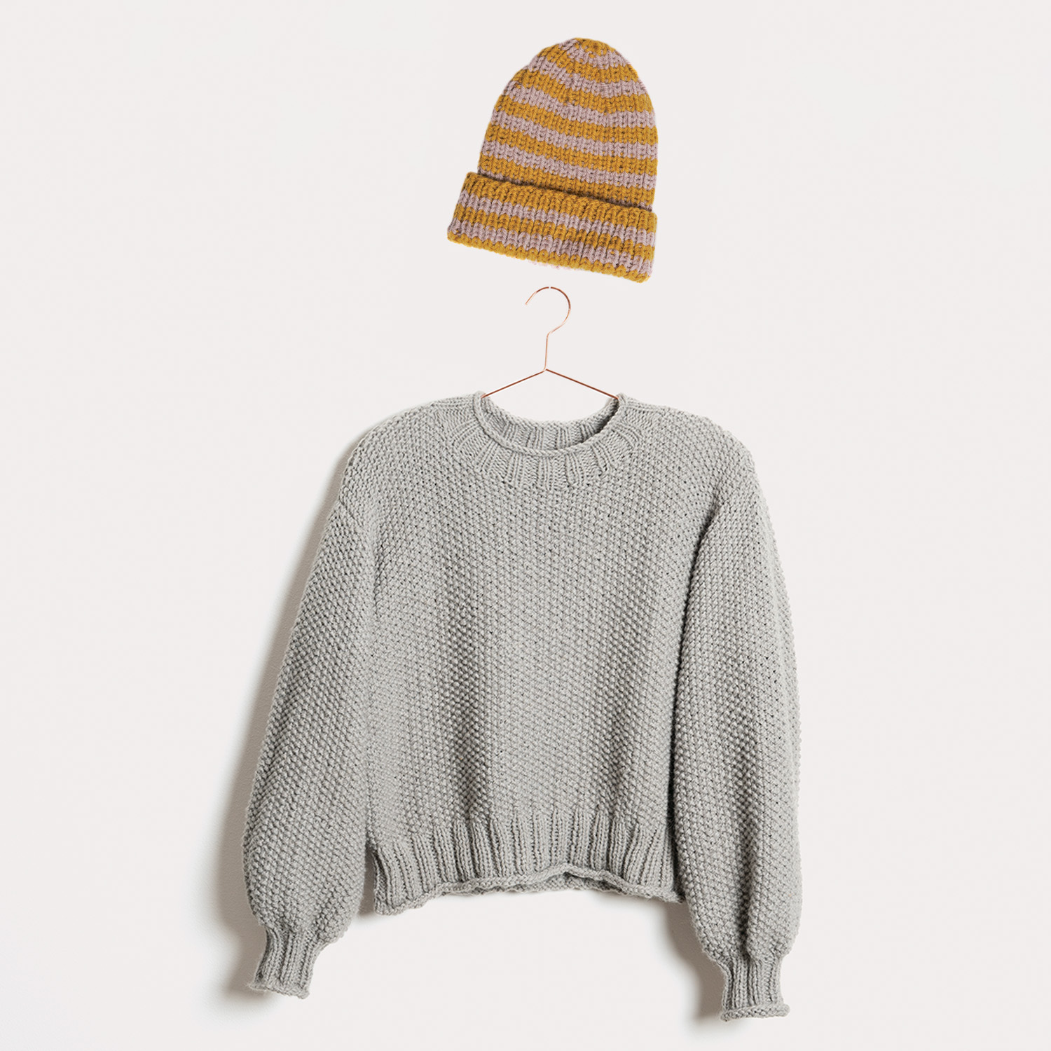 Strickanleitung Pullover und Streifenmütze aus Essentials Alpaca Twist chunky von Rico Design