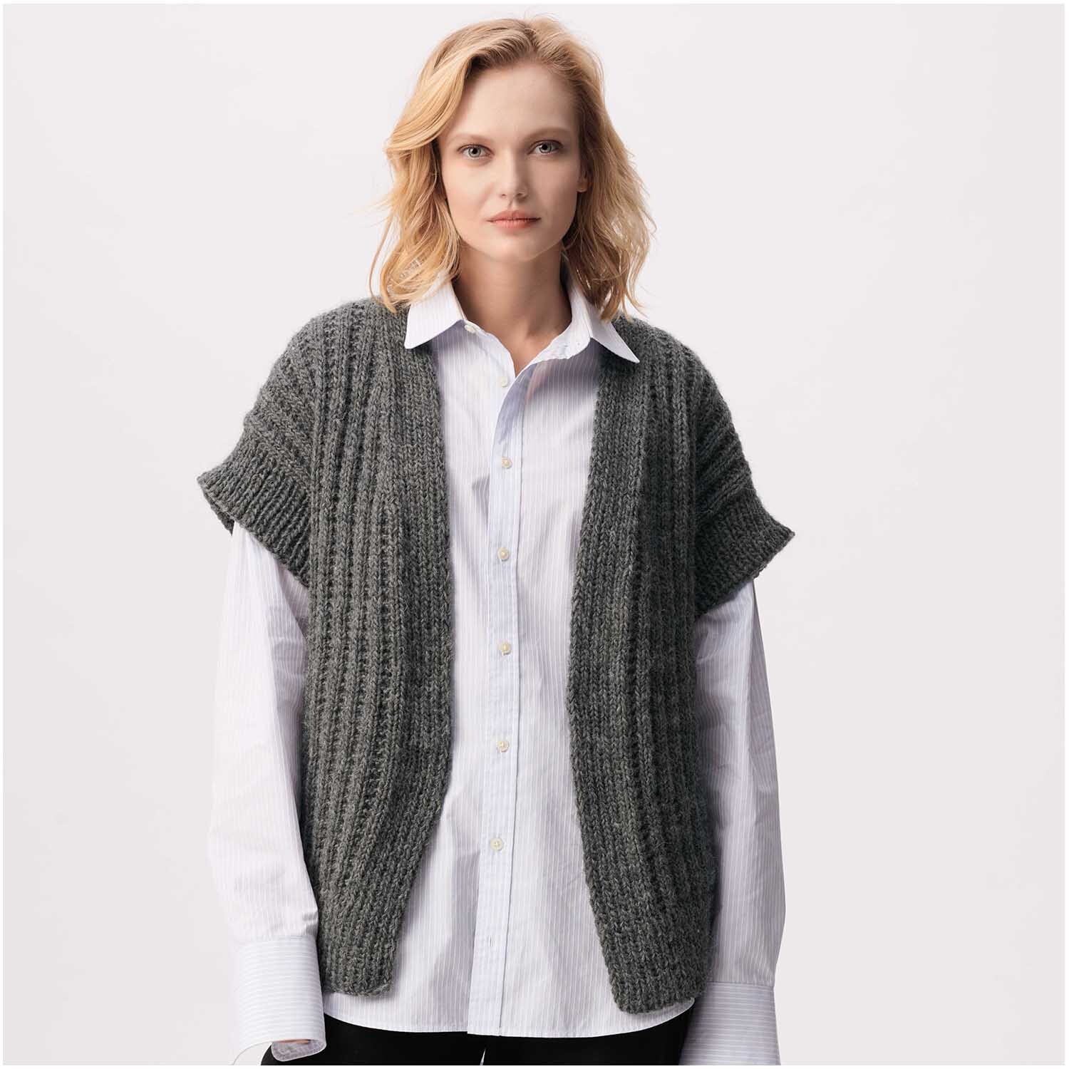 Strickset Weste Modell 11 aus Luxury Knits Winter Special von Rico Design