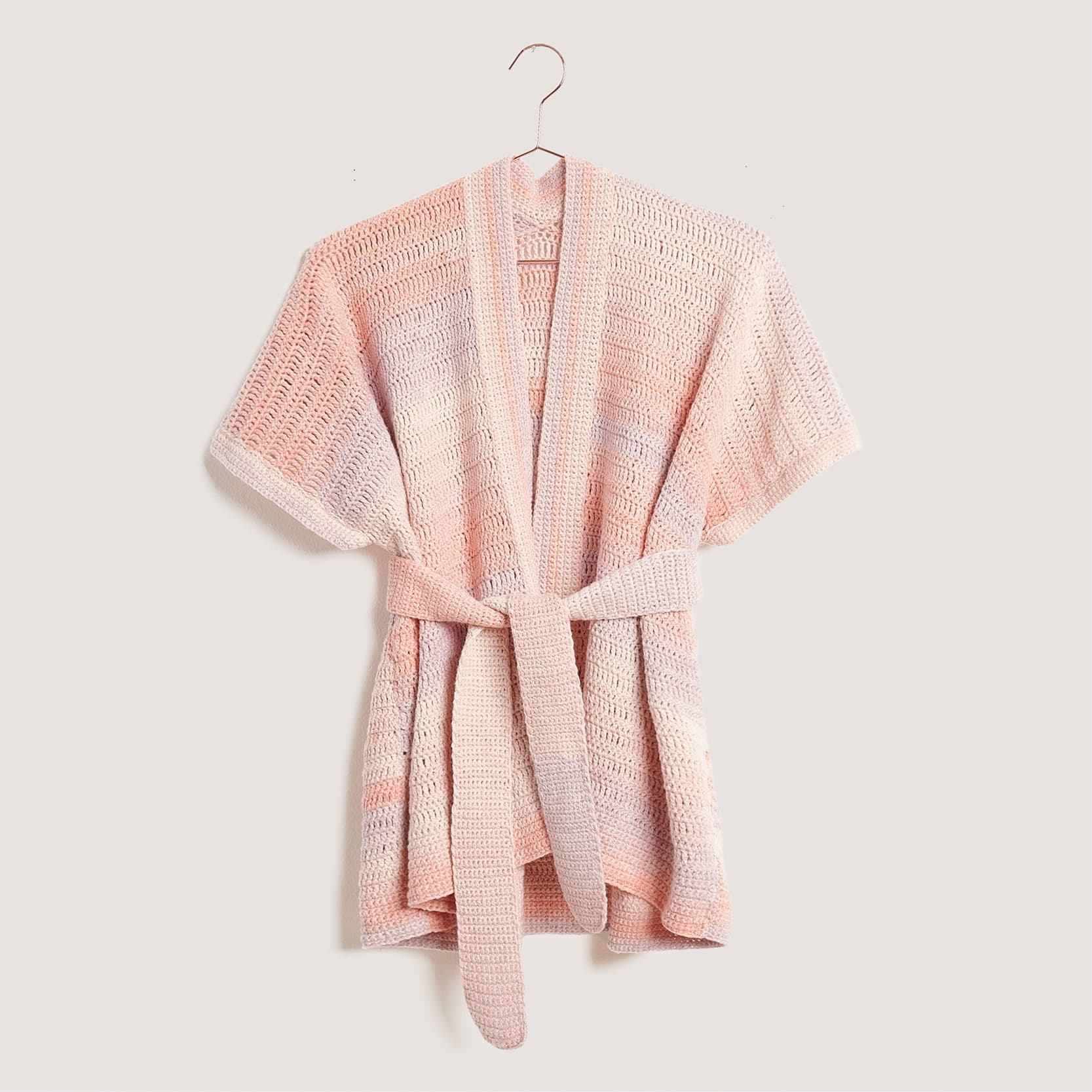 Gehäkelte Weste: Modell 06 aus dem Heft Lovewool No. 18