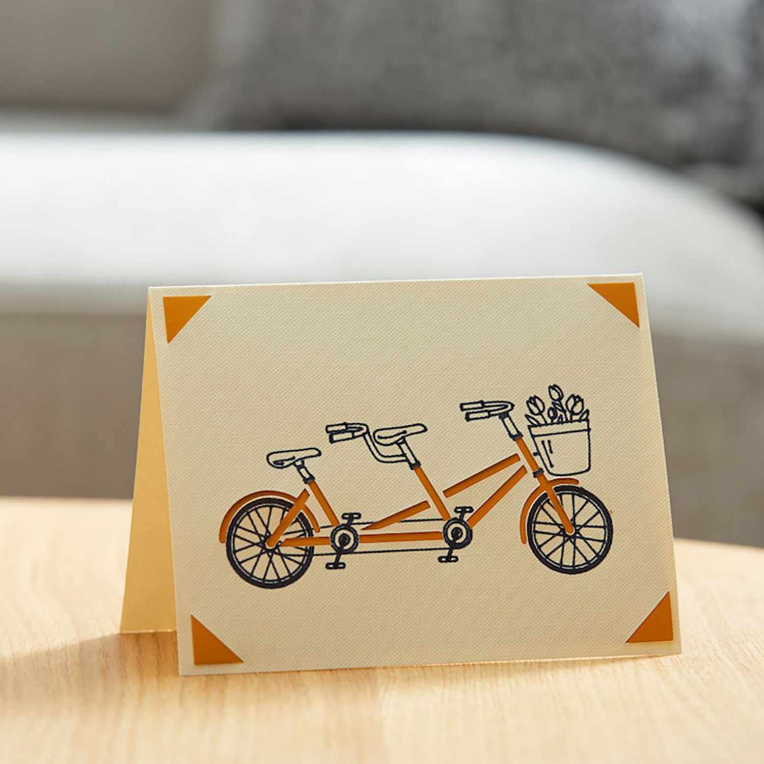 Joy Insert Card Kartenset zeigt ein Tandemfahrrad auf neutralem Hintergrund, ideal für Cricut-Projekte.