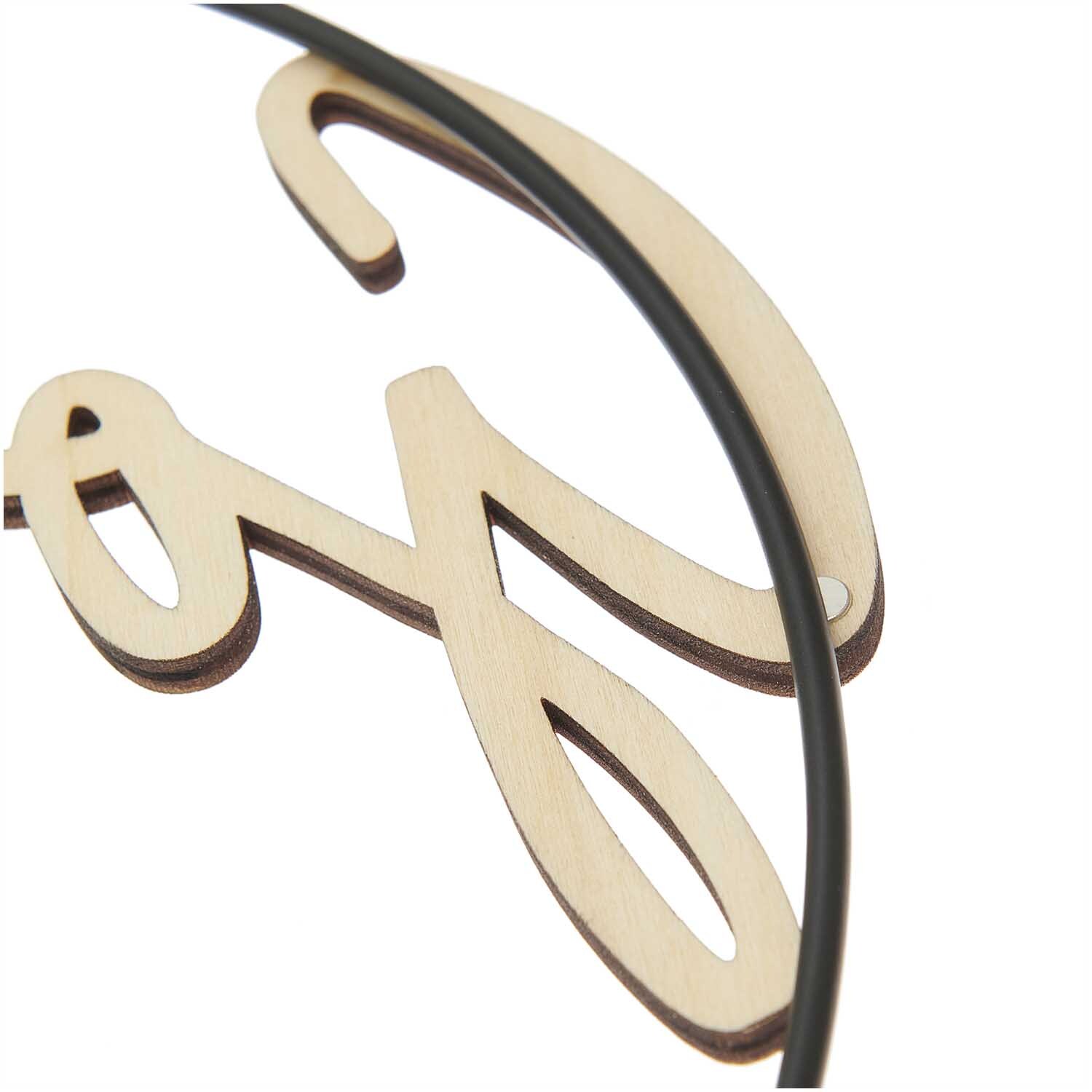 Holzschriftzug "Good Vibes" von Rico Design, magnetisch, zeigt elegante Buchstaben auf hellem Holz.