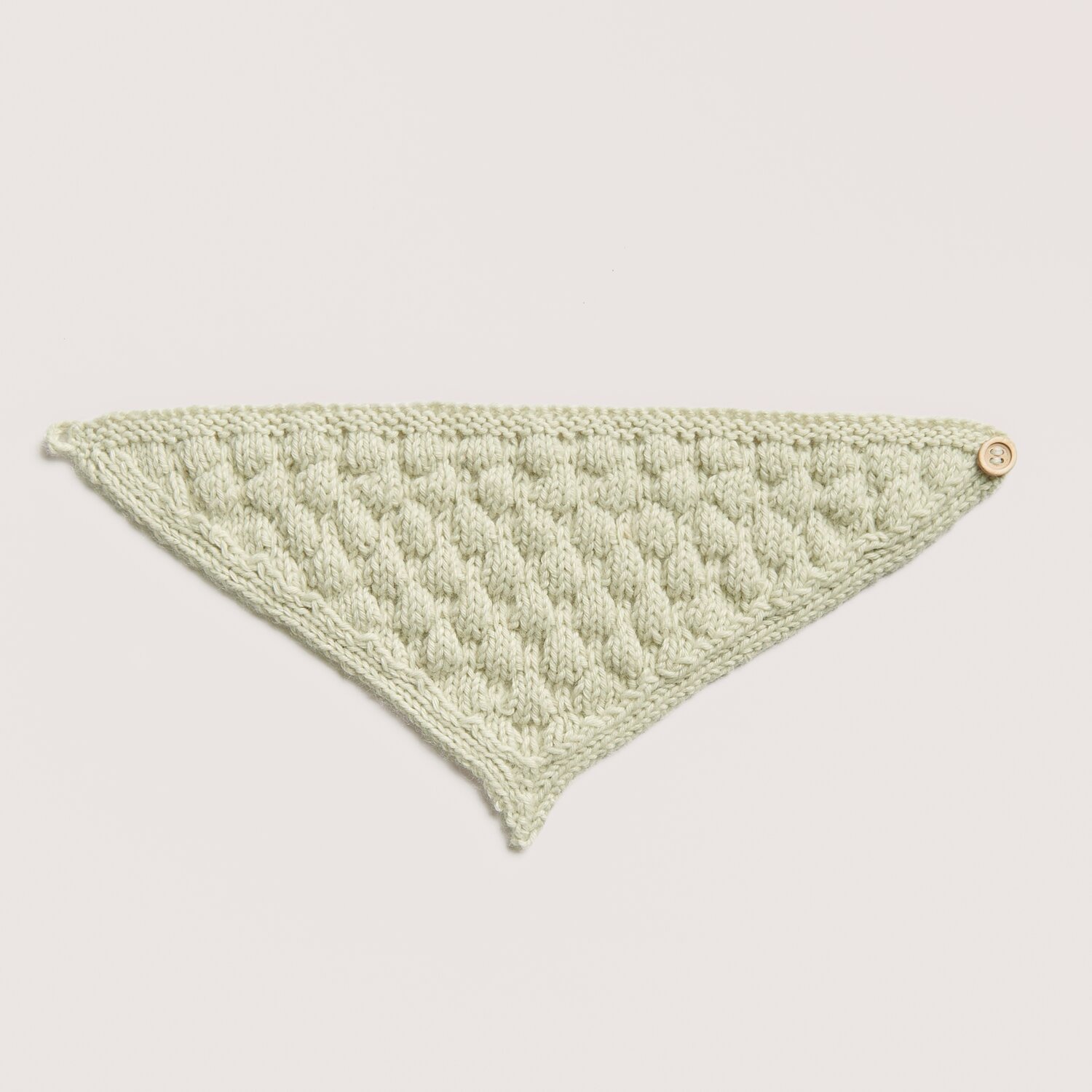 Strickset Tuch Modell 21 aus Baby 042 in zartem Salbei, gestrickt aus Rico Baby Dream dk uni.