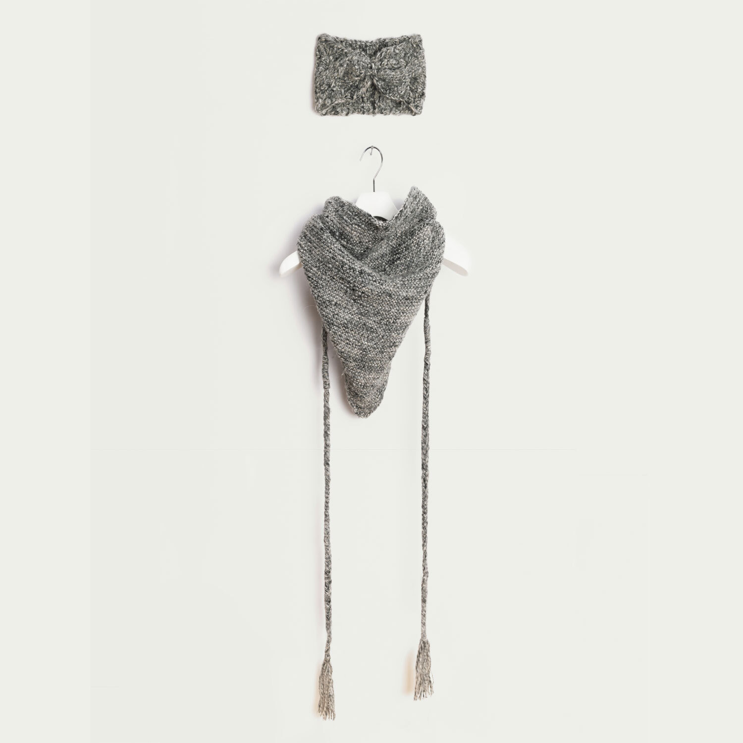 Strickanleitung für ein Dreieckstuch und Stirnband aus Fashion Alpaca Tweed Chunky, ideal für kalte Tage.