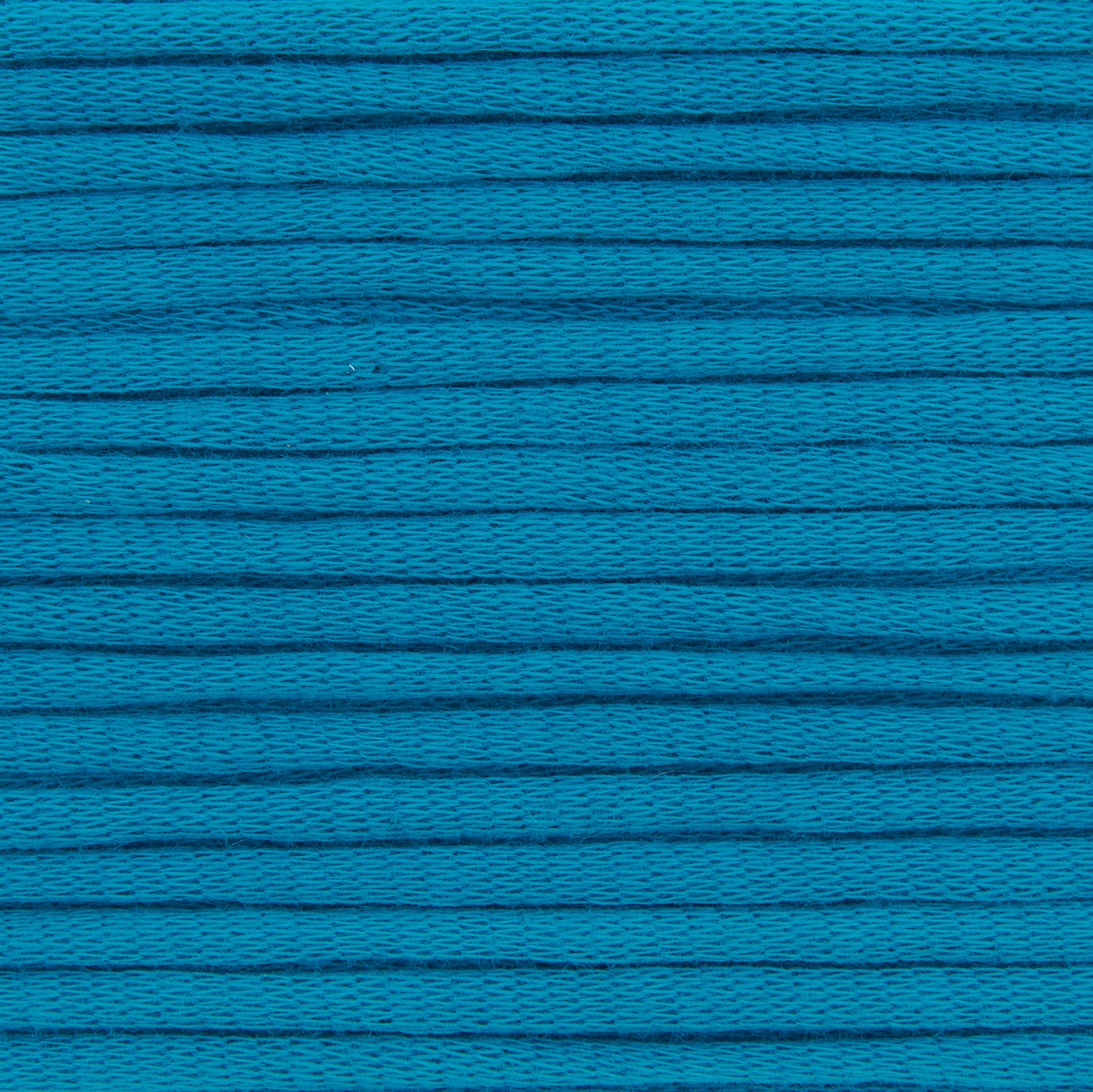 Fashion Jersey in Petrol von Rico Design, 50g 72m. Strukturiertes Strickmuster in kräftigem Blau. Ideal für kreative Handarbeitsprojekte.