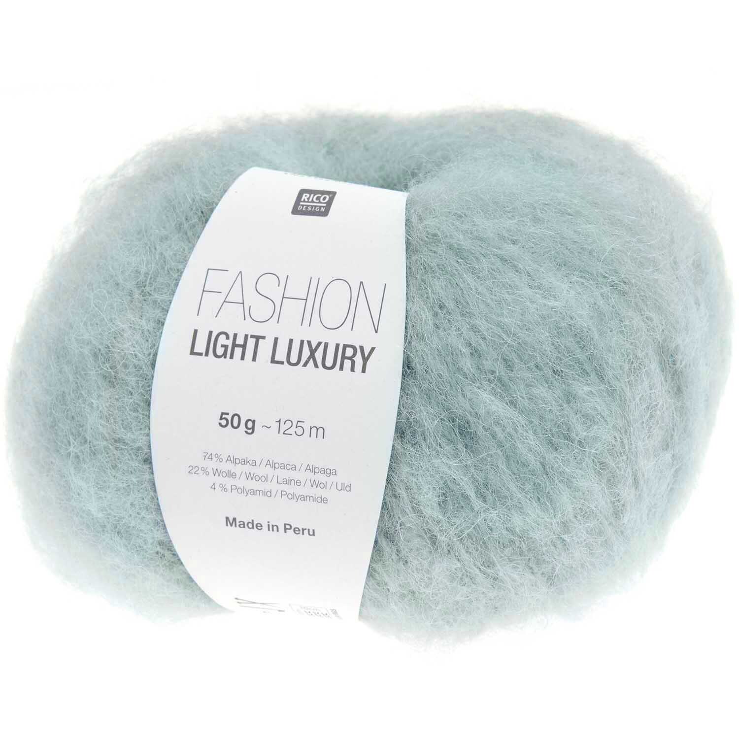 Fashion Light Luxury Strickgarn in Aqua von Rico Design, ideal für Strick- und Häkelprojekte.