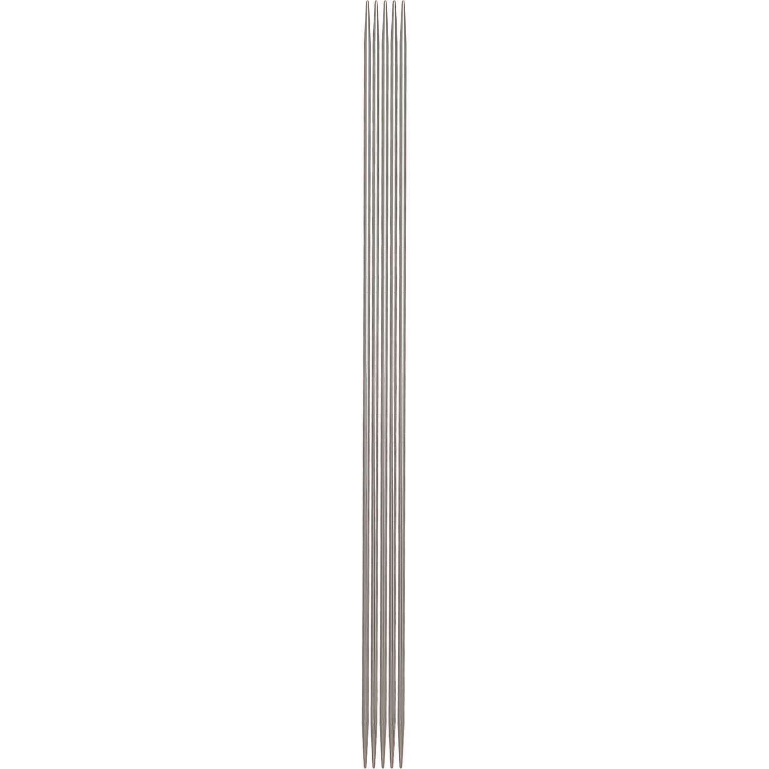 KnitPro Nadelspiel 20cm Messing, ideal für Strickprojekte, zeigt schlanke, metallische Nadeln.