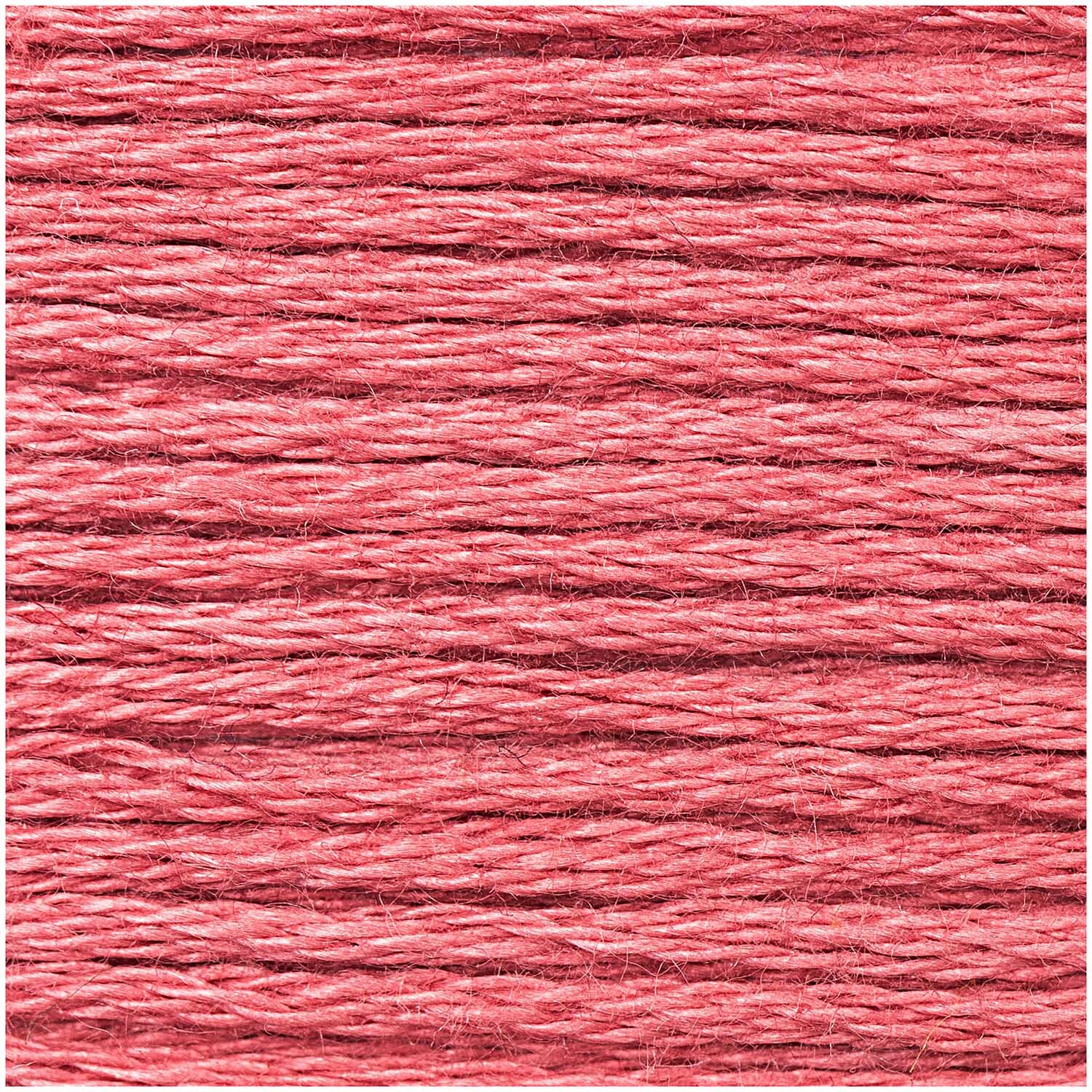 Sticktwist 8m von Rico Design in Rosa, ideal für Stickprojekte. Nahaufnahme der feinen Fäden.