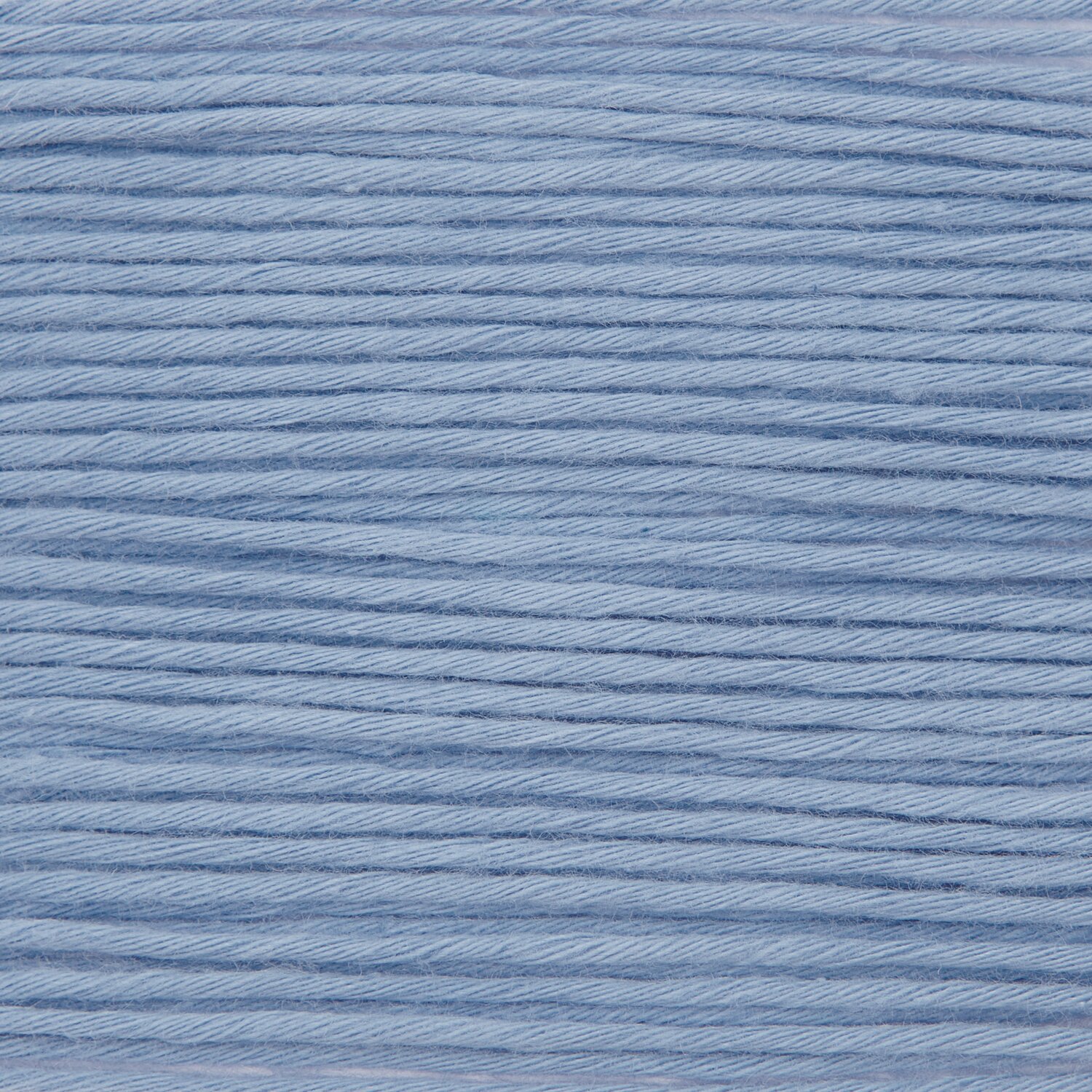 Hellblau