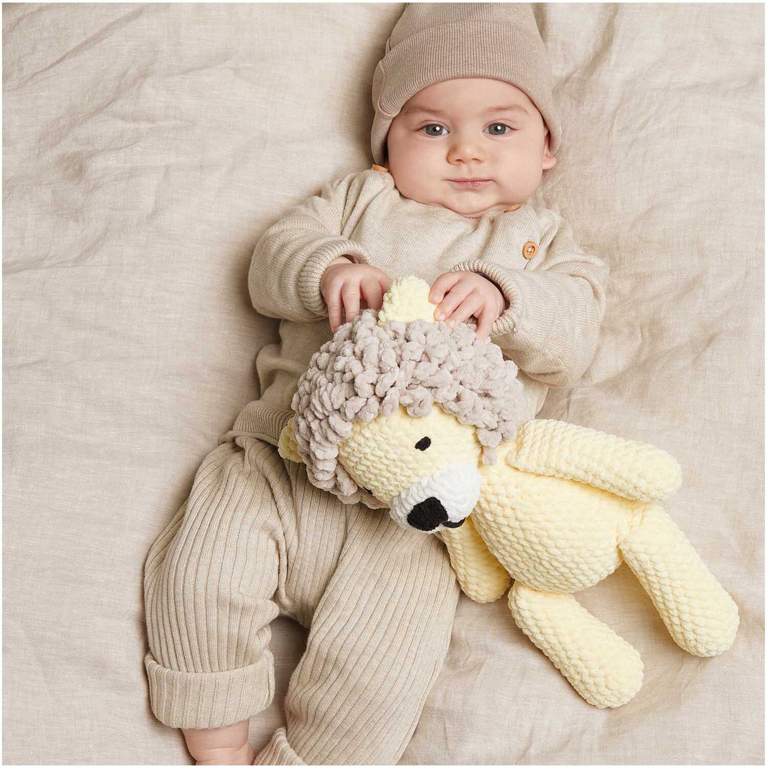 Häkelset Löwe Modell 12 aus Baby Chenillove von Rico Design