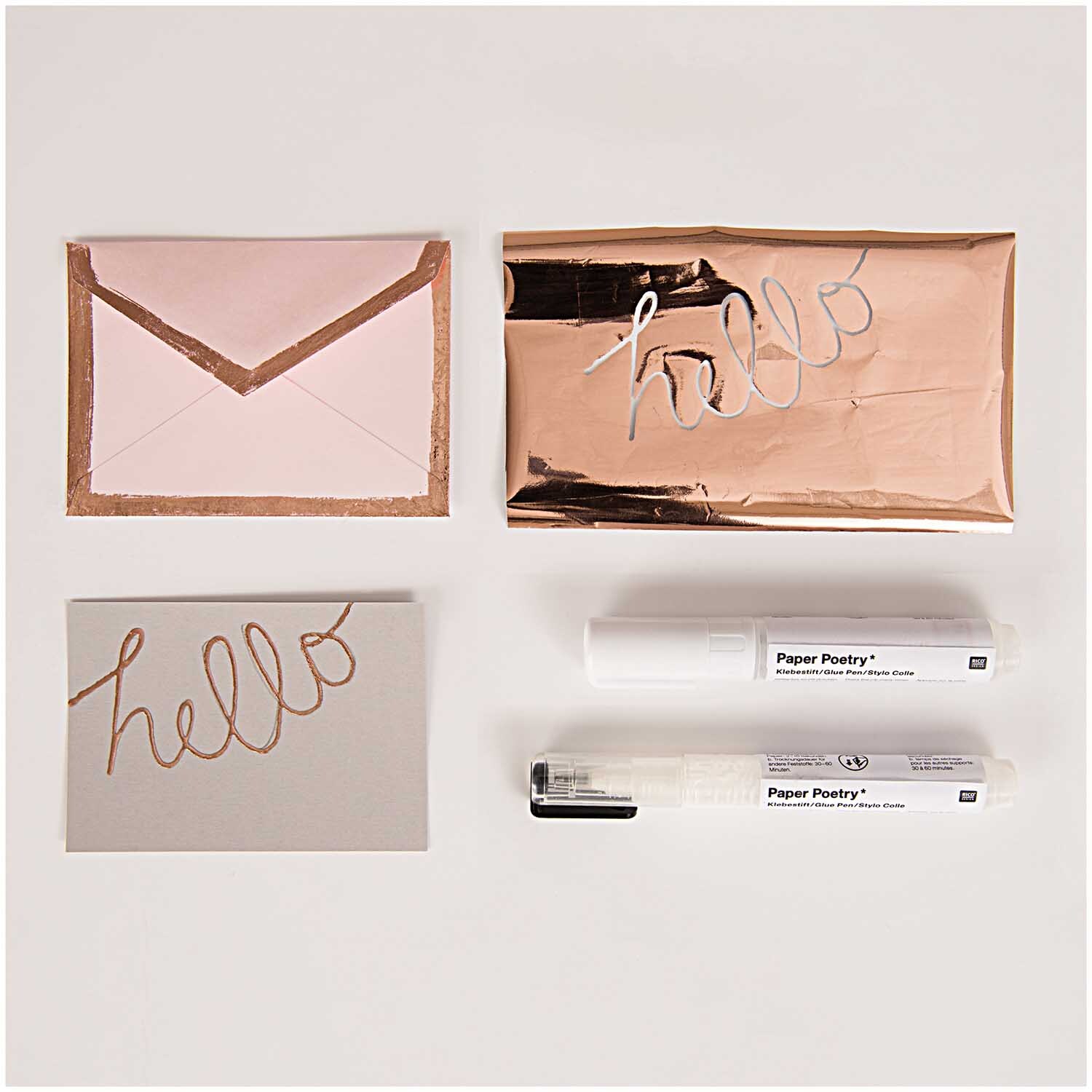 Transferfolie 9x15cm 6 Blatt: Kreatives Set mit irisierender Folie, Umschlägen und Stiften von Rico Design. Ideal für DIY-Projekte.