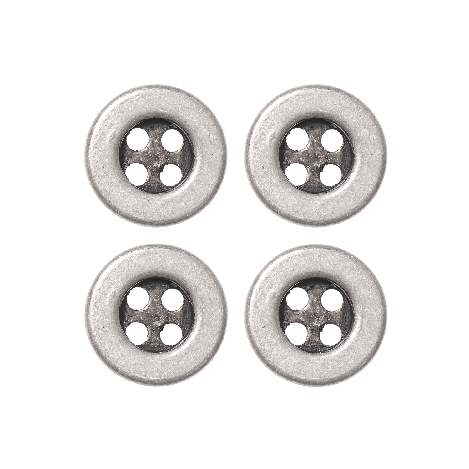 Vier flache Metallknöpfe in Trachtenstil und mit einer Größe von 15x15mm.