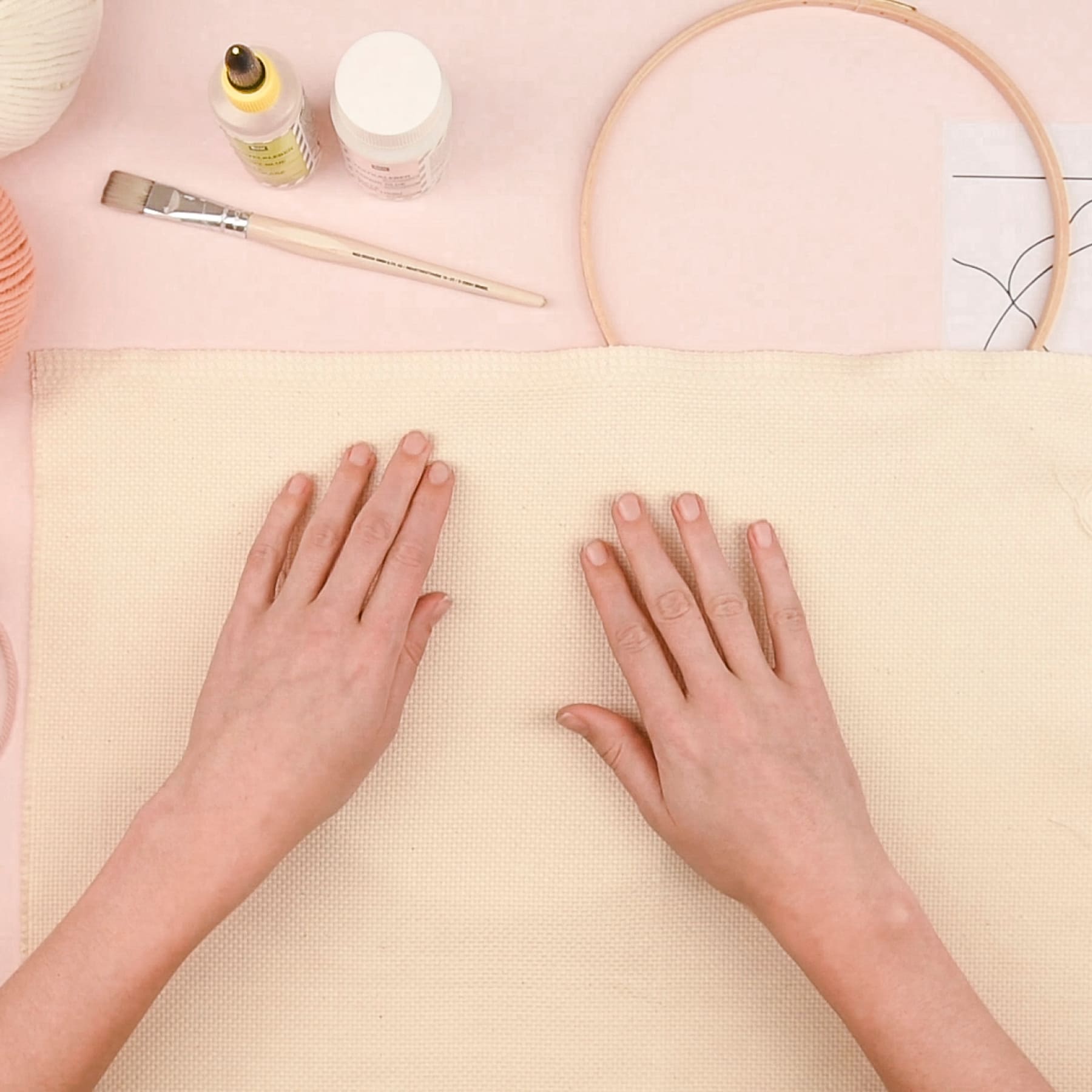Schritt 2 - Stoff einspannen für ein Punch Needle Projekt