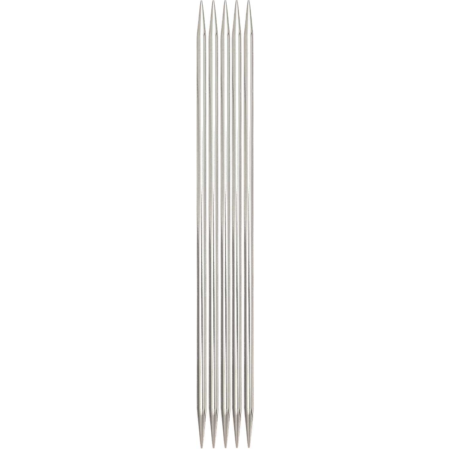 KnitPro Nadelspiel 20cm Messing: Sechs glänzende, lange Stricknadeln aus Metall, ideal für präzises Stricken.