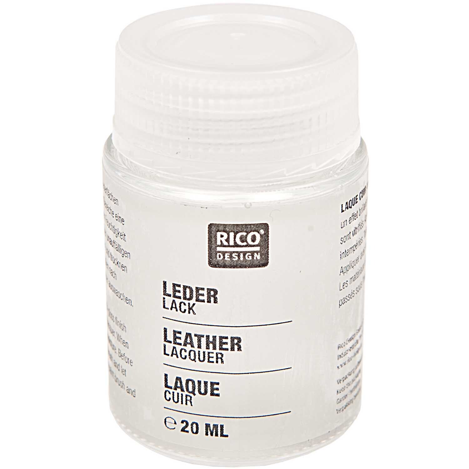 Rico Design Lederlack glänzend 20ml in einer transparenten Flasche, ideal für Lederprojekte.