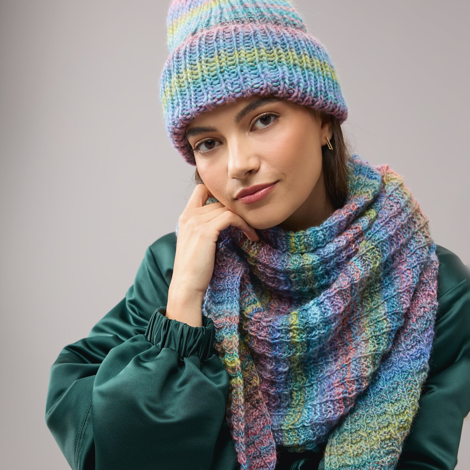 Strickset Dreieckstuch Modell 23 aus Die Neue Masche No. 10 von Rico Design