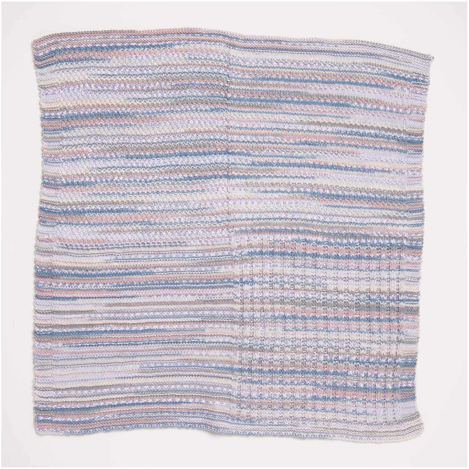 Gestrickte Decke in Lila-Grau-Tönen: Modell 11 aus dem Heft Rico Baby 038