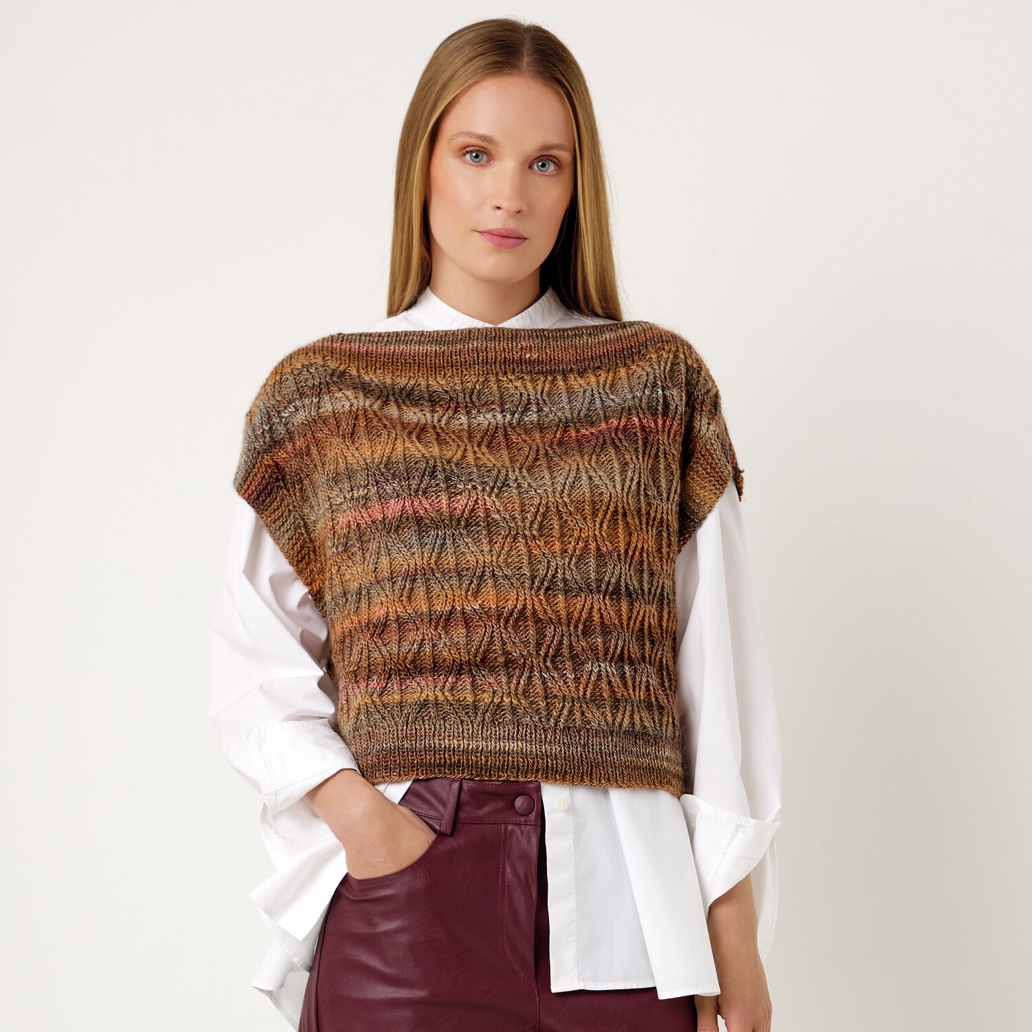 Strickset Top Modell 17 aus Die Neue Masche No. 13 von idee. Creativmarkt