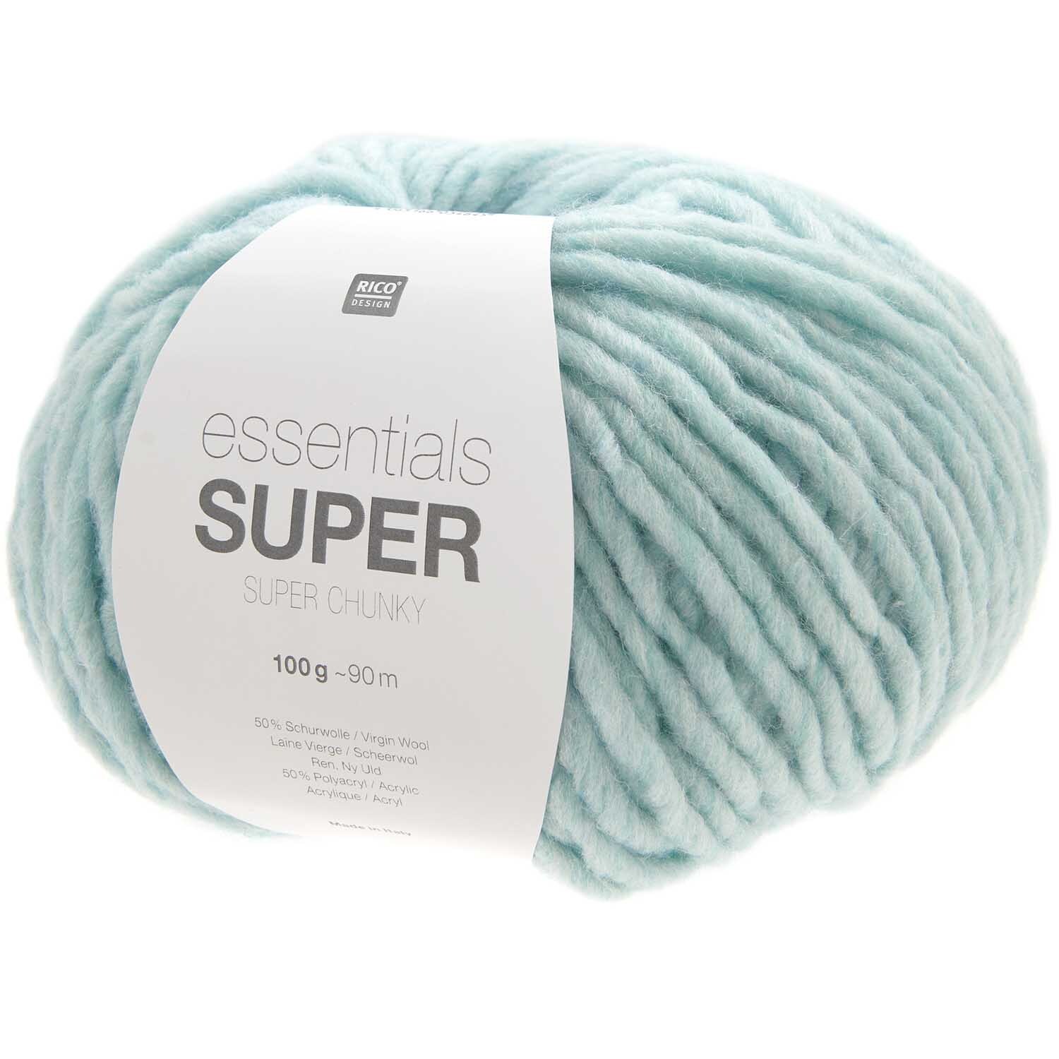 Essentials Super super chunky Strickset mit weichem Garn in Aquamarin, ideal für kreative Projekte.