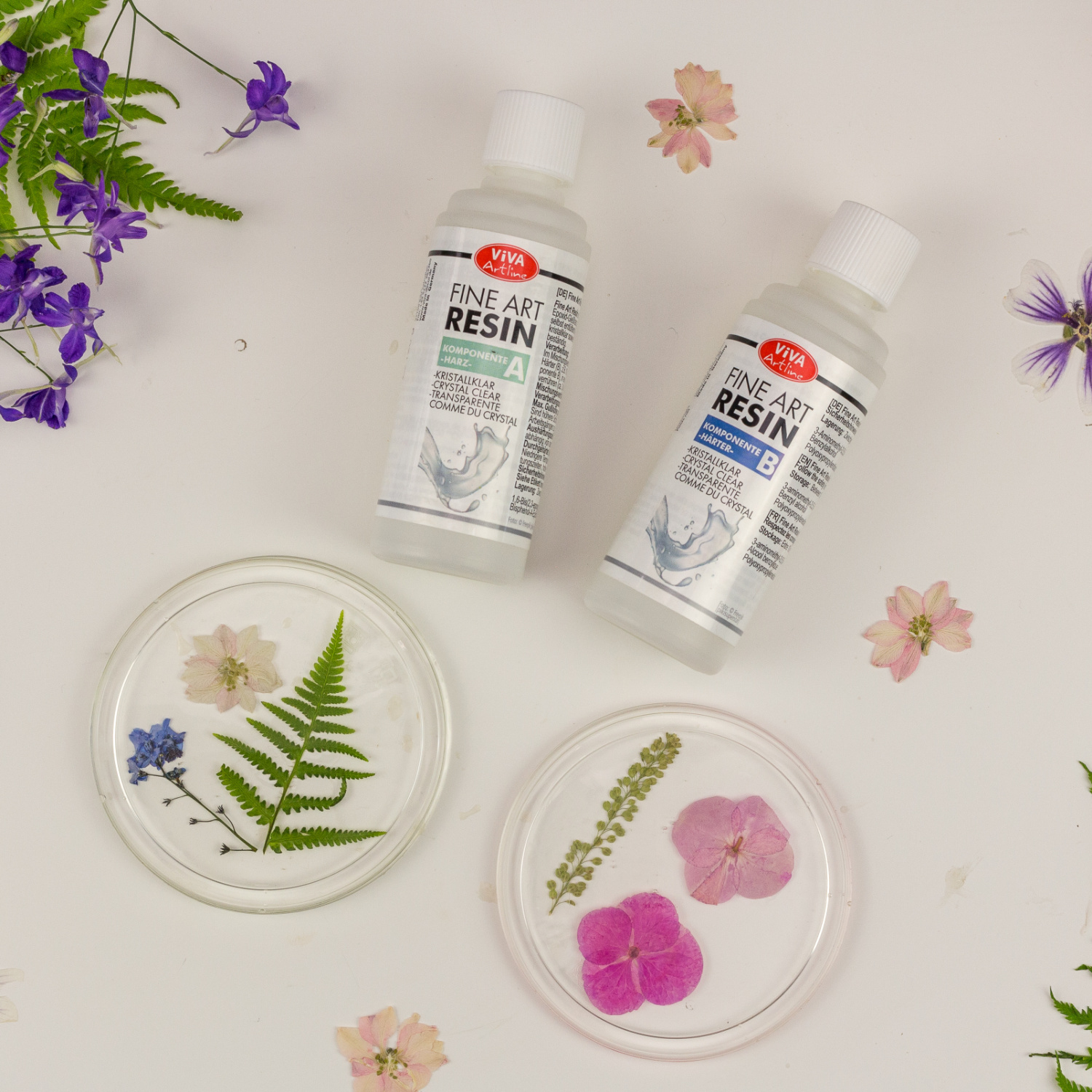 Bastelanleitung Untersetzer aus Resin mit gepressten Blumen von idee. Creativmarkt 