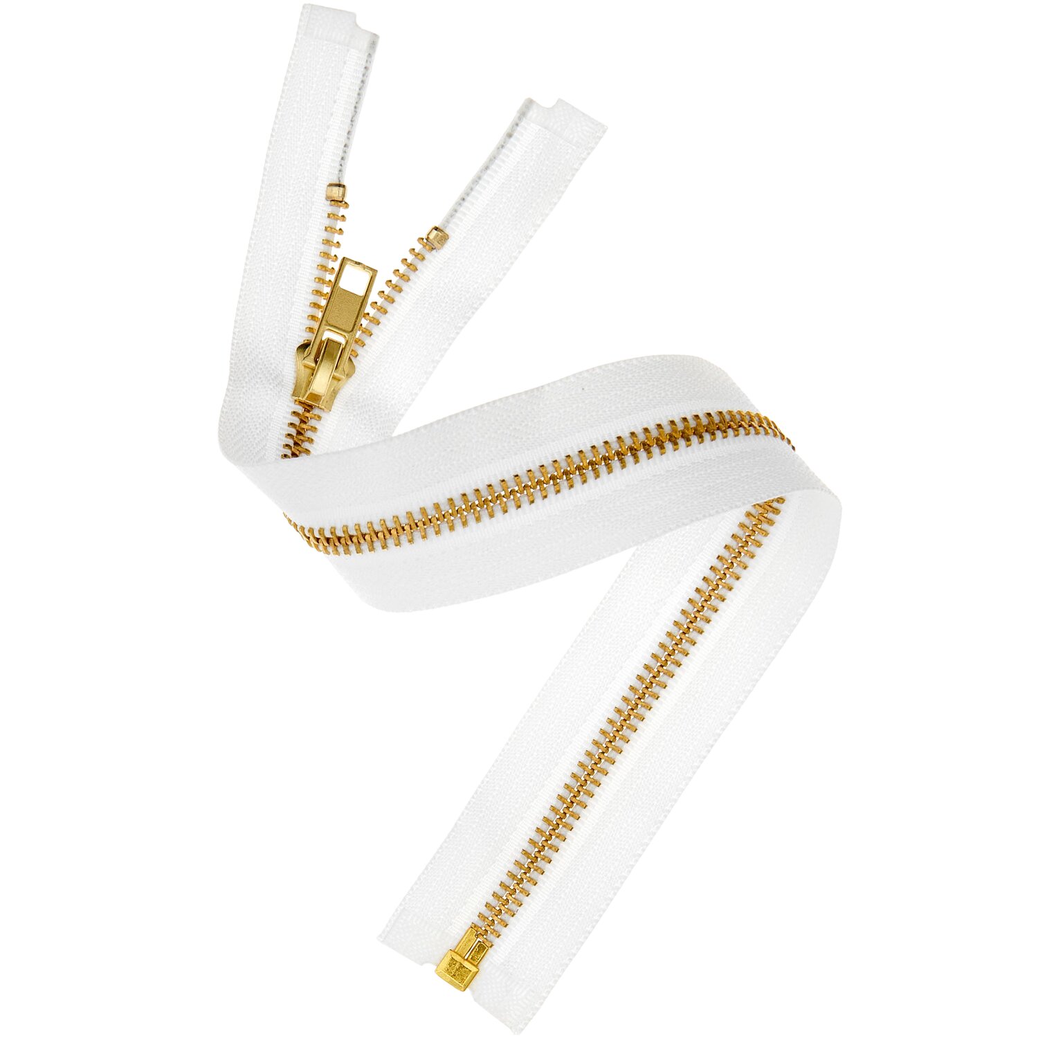 Metall Reißverschluss 5mm, Rico Design, mit goldfarbenen Metallzähnen auf hellem Band, geschwungen präsentiert für Taschen-, Deko- und Bekleidungsprojekte