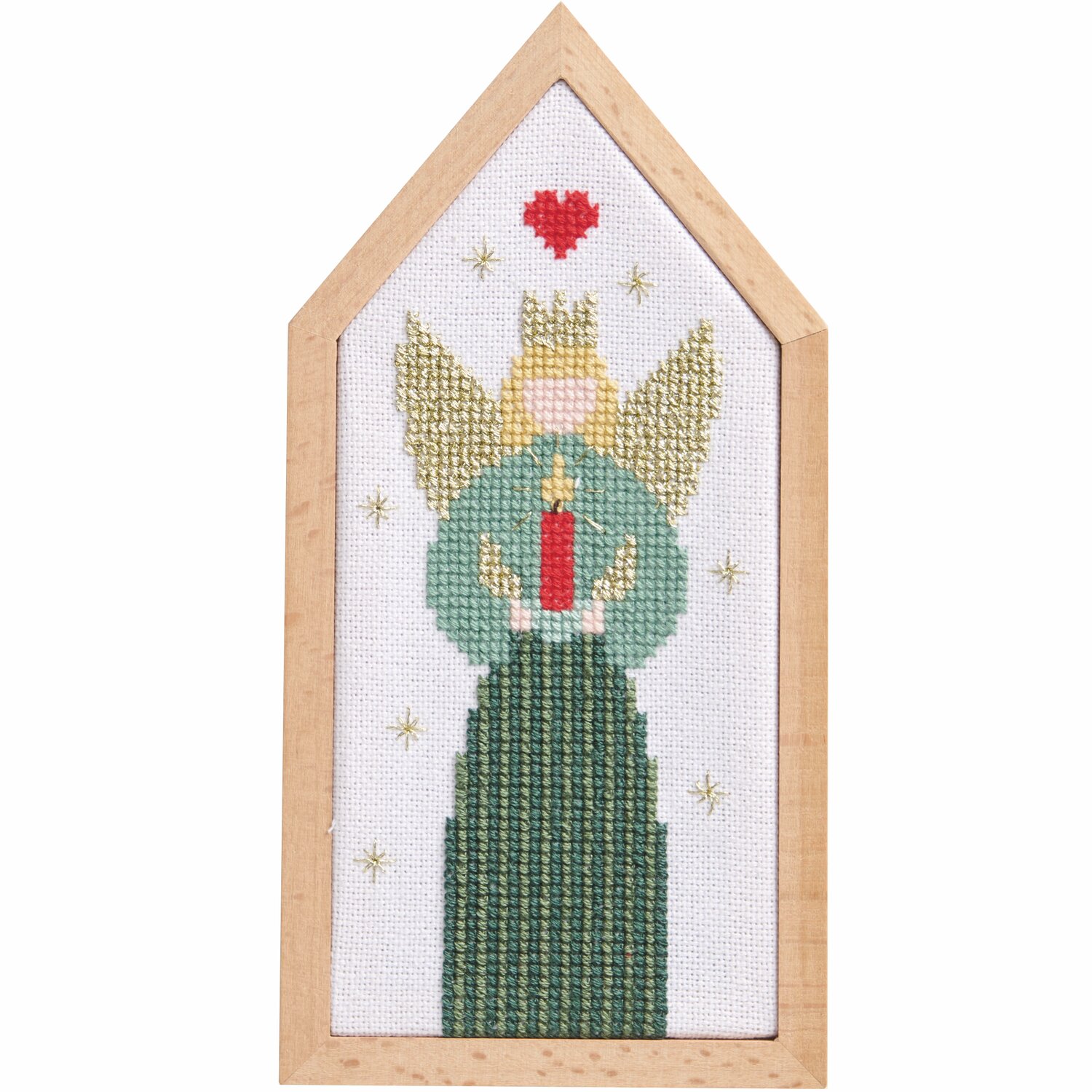 Stickpackung kleiner Engel: Ein gestickter Engel mit roter Kerze und Herzmotiv, umrahmt von Holz.