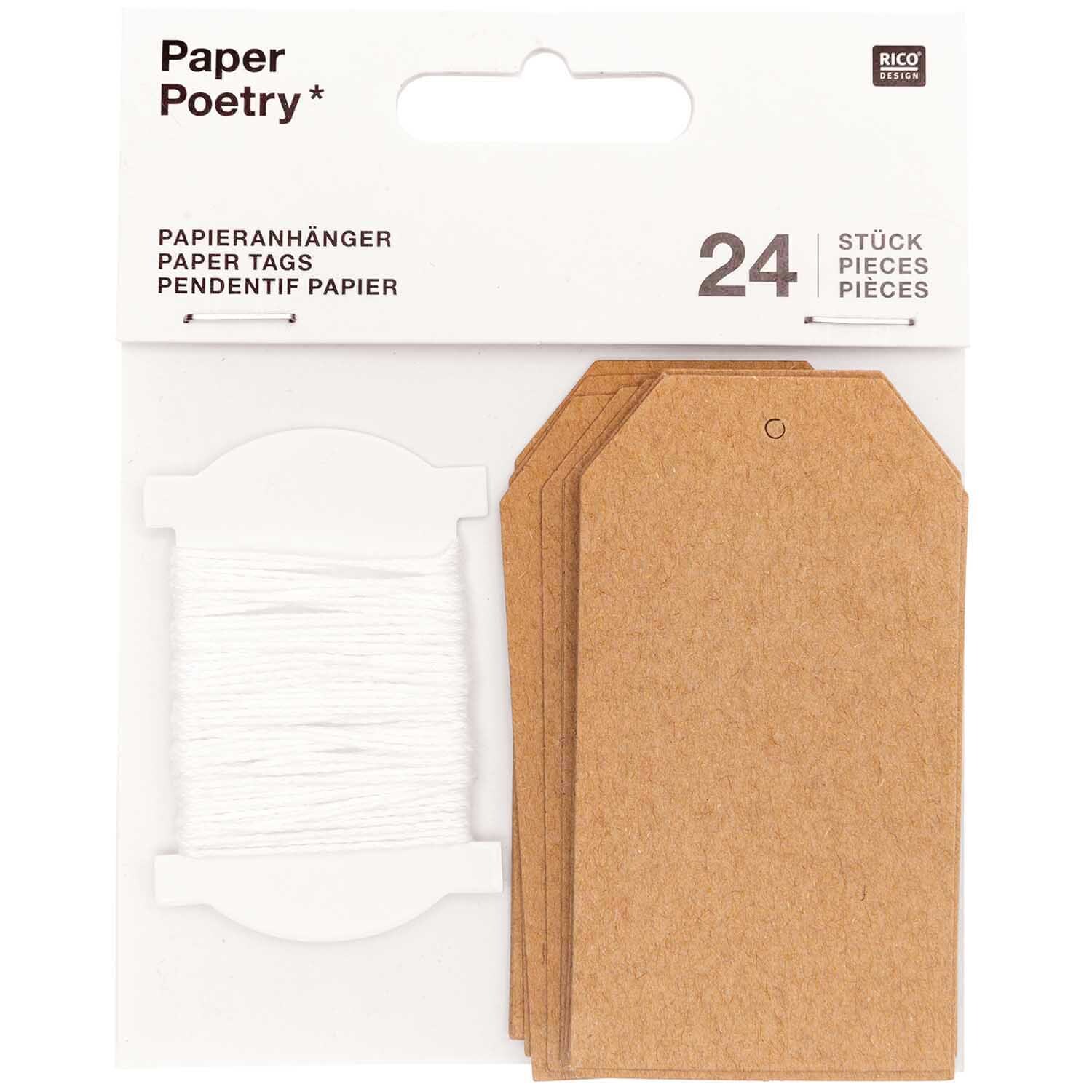 Paper Poetry Papieranhänger aus Kraftpapier, 24 Stück, von Rico Design. Enthält braune Anhänger und weiße Schnur, ideal für Geschenke und Dekorationen.
