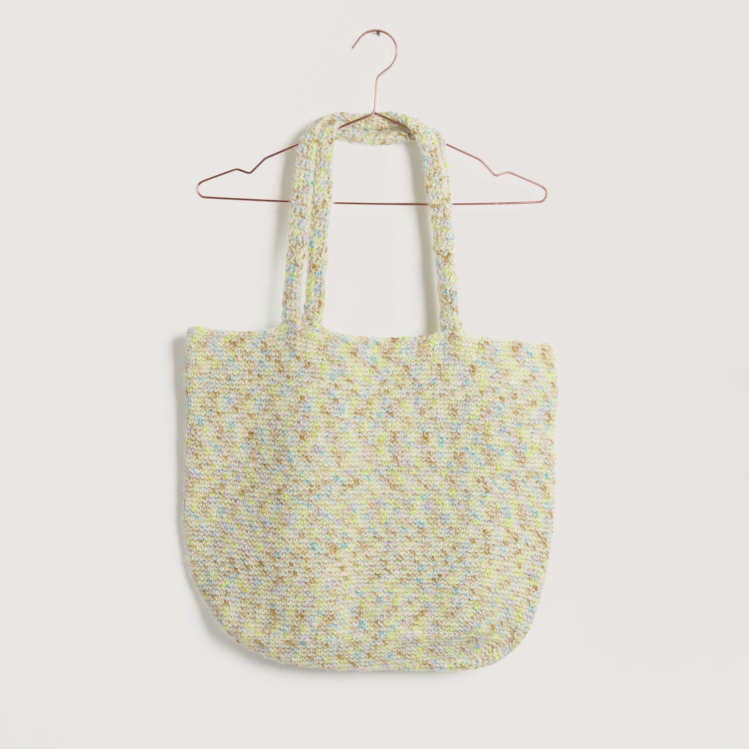 Häkelset Tasche Modell 05 aus Lovewool No. 22 in sanften Pastelltönen, ideal für den Sommer.