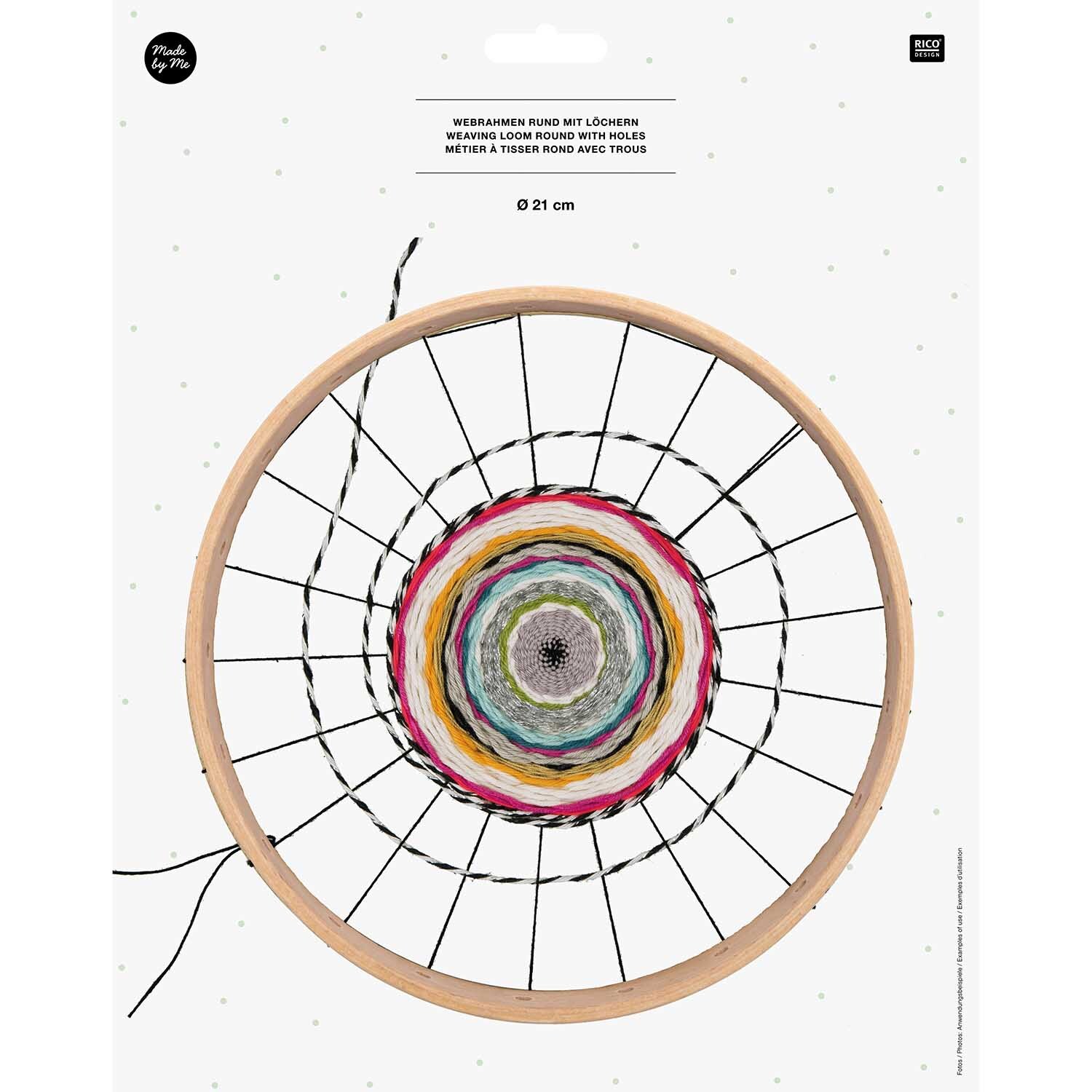Webrahmen rund mit Löchern 21cm von Rico Design zeigt einen runden Holzrahmen mit buntem Garn. Ideal für kreative Webprojekte.