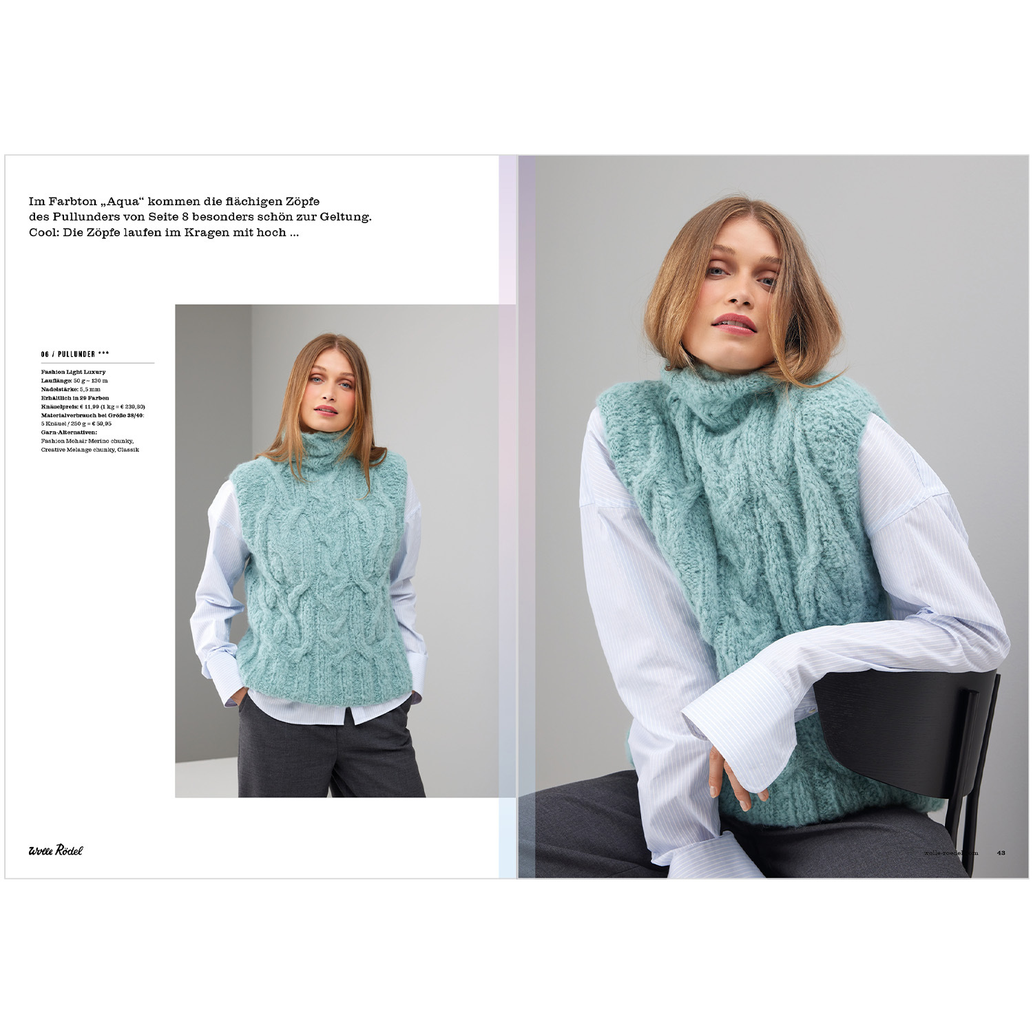 Die Neue Masche Nr. 08 Winter: Frau trägt hellblauen Strickpullover von Wolle Rödel, sitzt auf einem Stuhl.