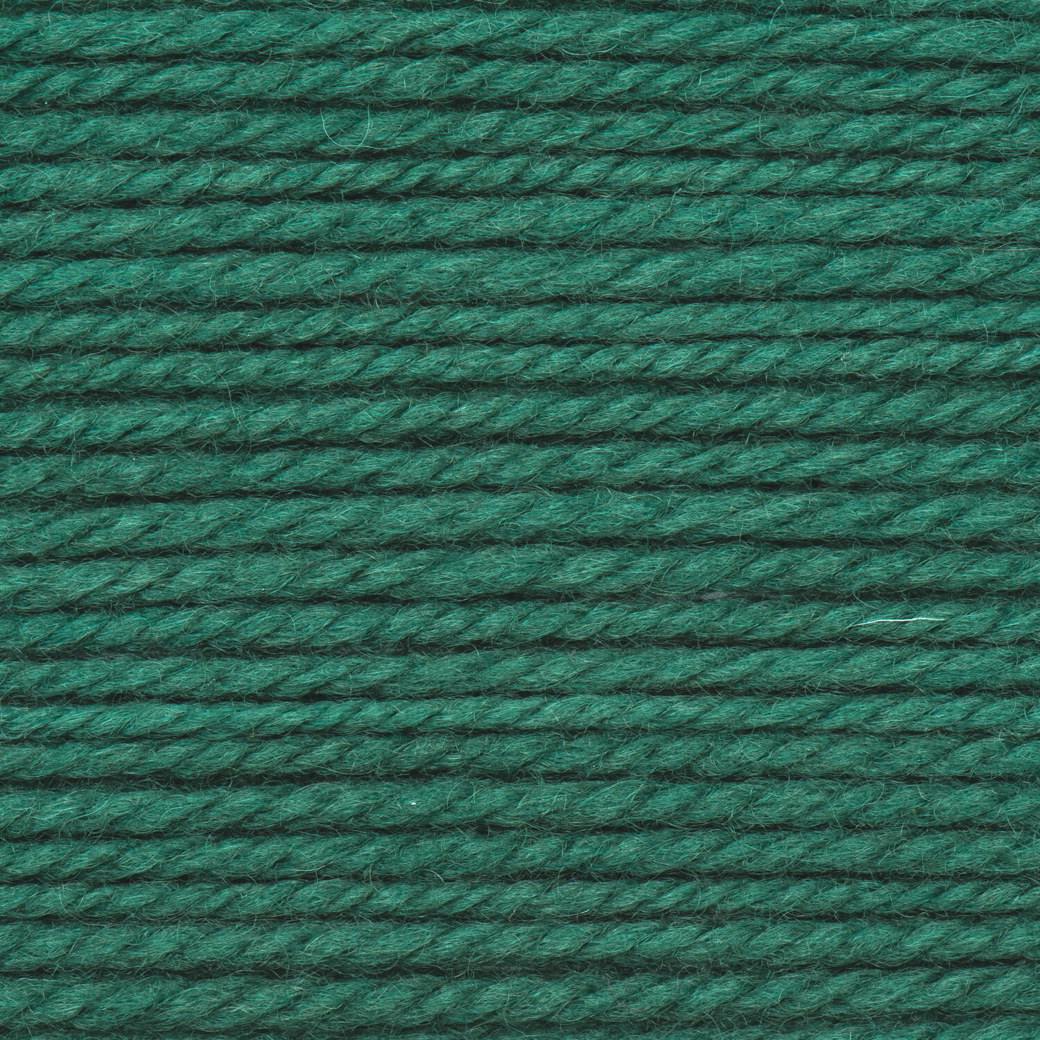 Wickelkarte des Garns Essentials Soft Merino aran in der Farbe 108 Dunkelgrün.