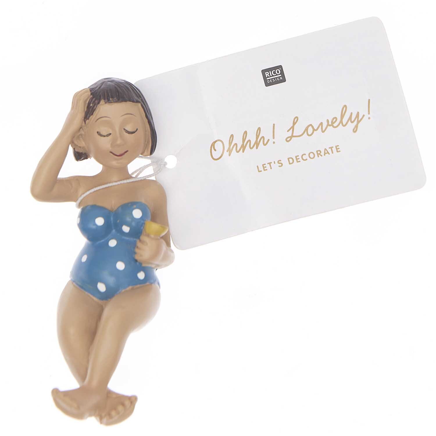Deko-Figur Urlauberin 8x2,5cm von Rico Design