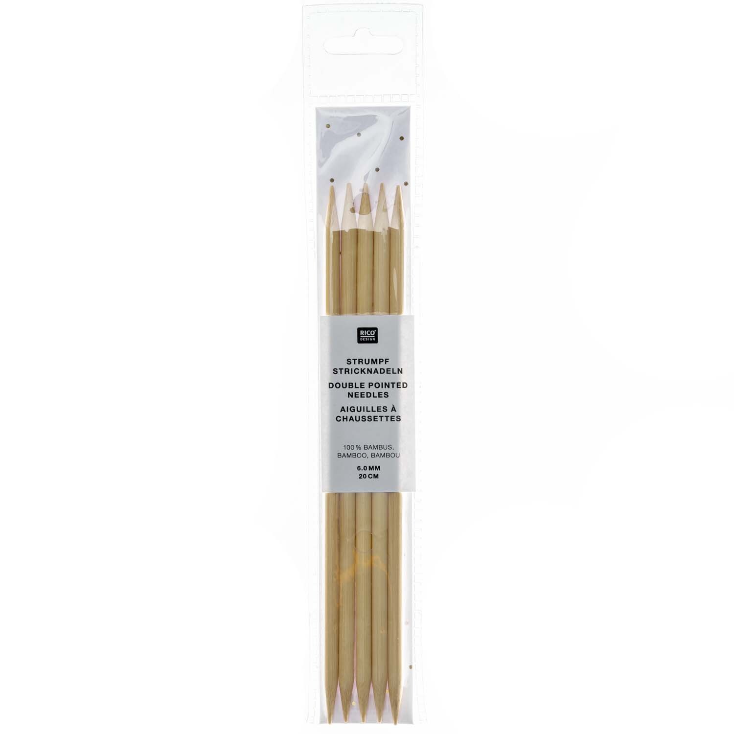 Nadelspiel 20cm Bambus von Rico Design, bestehend aus fünf glatten, hellen Bambusnadeln in einer transparenten Verpackung. Ideal für Strickprojekte.