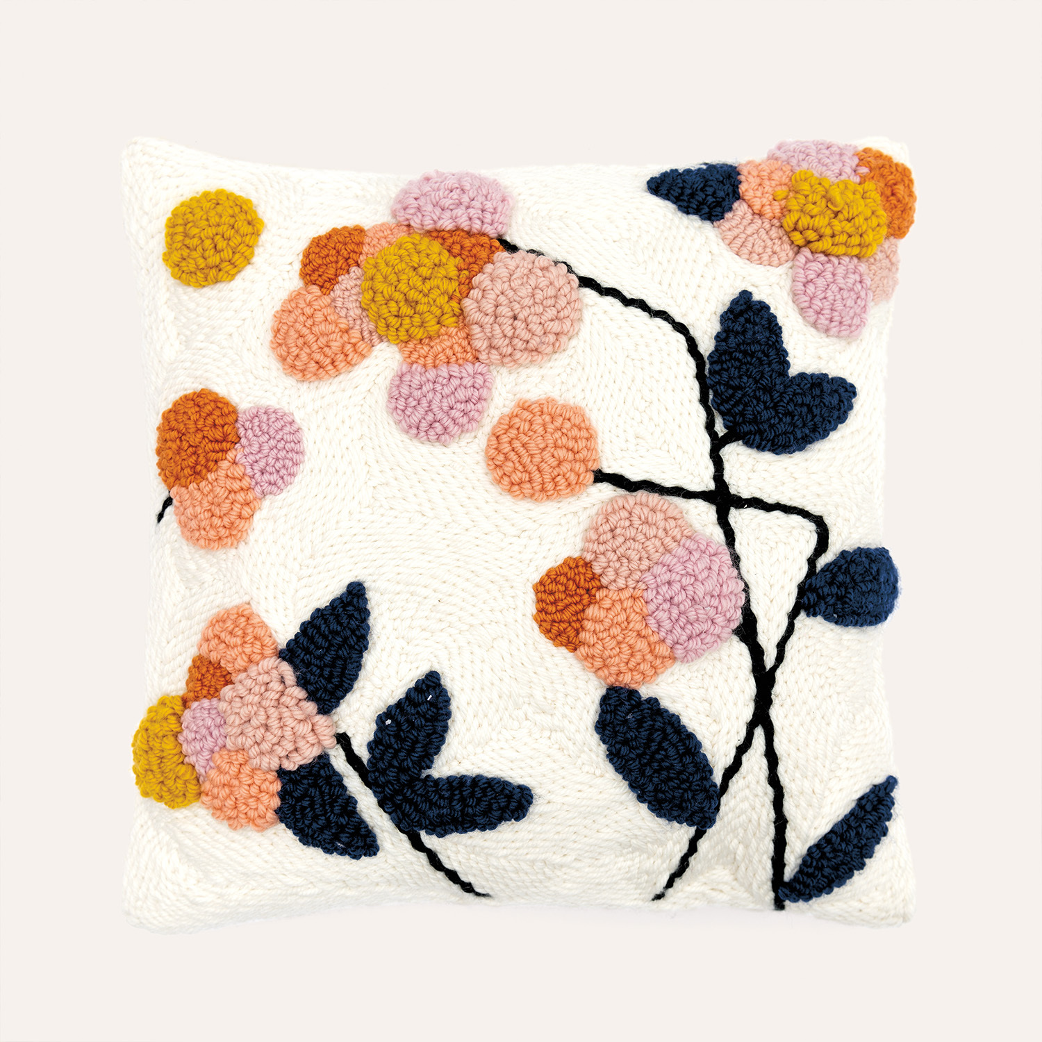 Anleitung florales Punch Needle Kissen von Rico Design