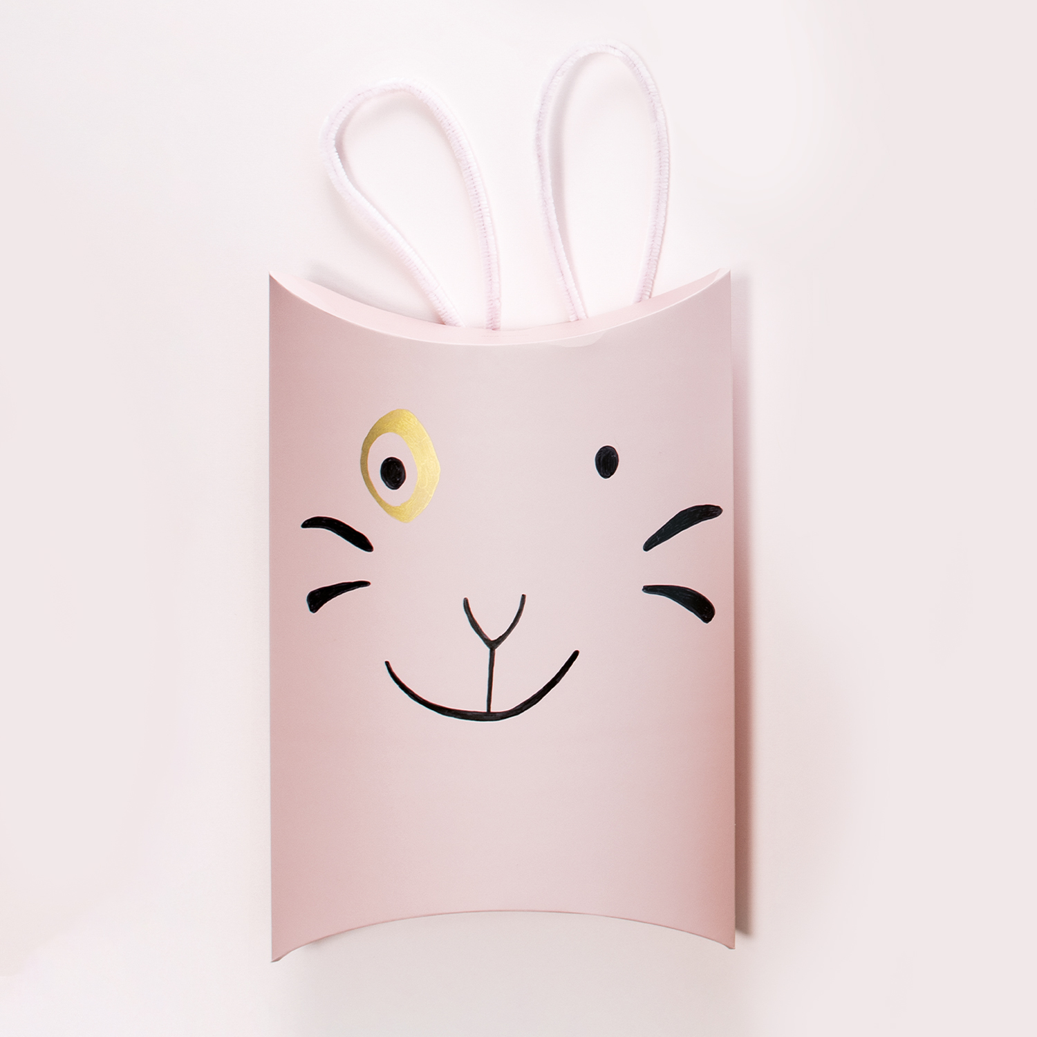 Bastelanleitung Geschenkschachtel Osterhase von Rico Design