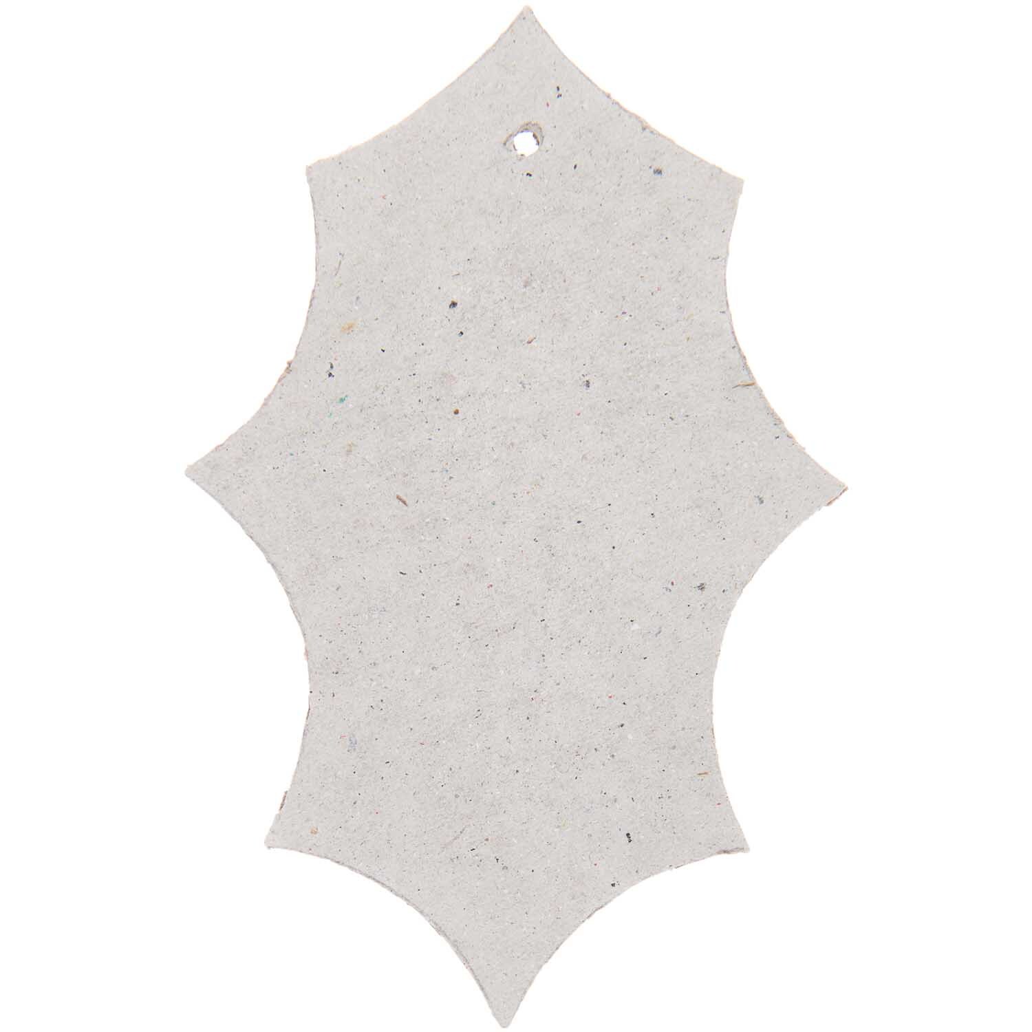 Anhänger aus Graupappe in Ilex-Form, 1,5mm dick, von Rico Design. Sechs Stück, ideal für kreative Projekte.
