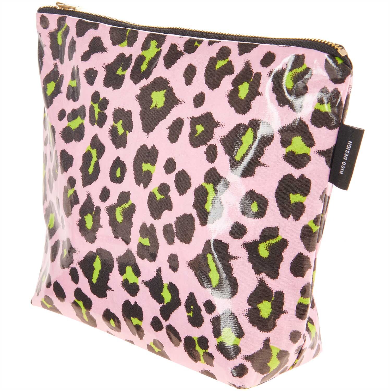 Kosmetiktasche Acid Leo mit auffälligem Leopardenmuster in Rosa und Grün, 28x21x9cm, von Rico Design.