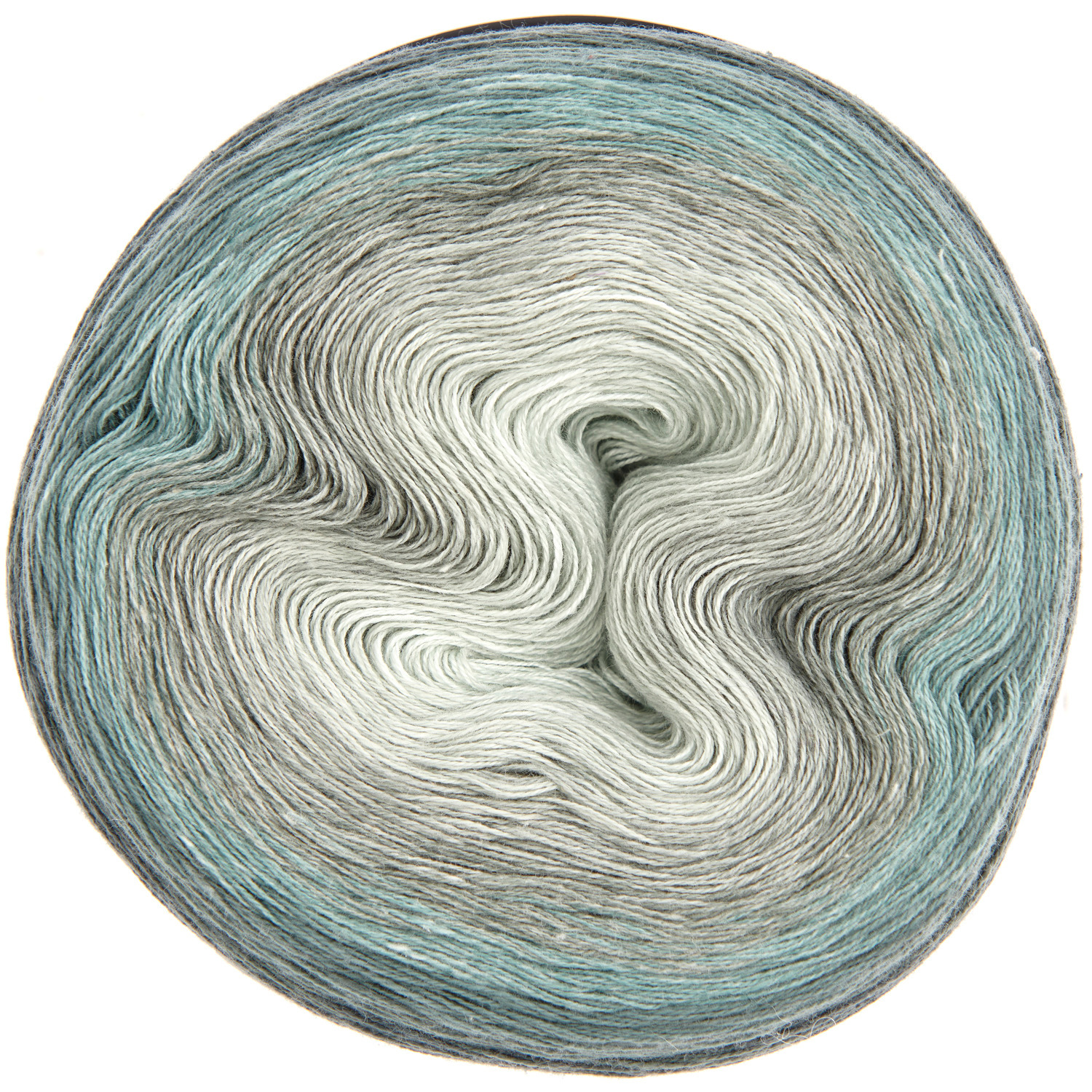 Creative Cotton Dégradé Lucky 8: Weiches Garn in sanften Grüntönen, ideal für Strick- und Häkelprojekte.