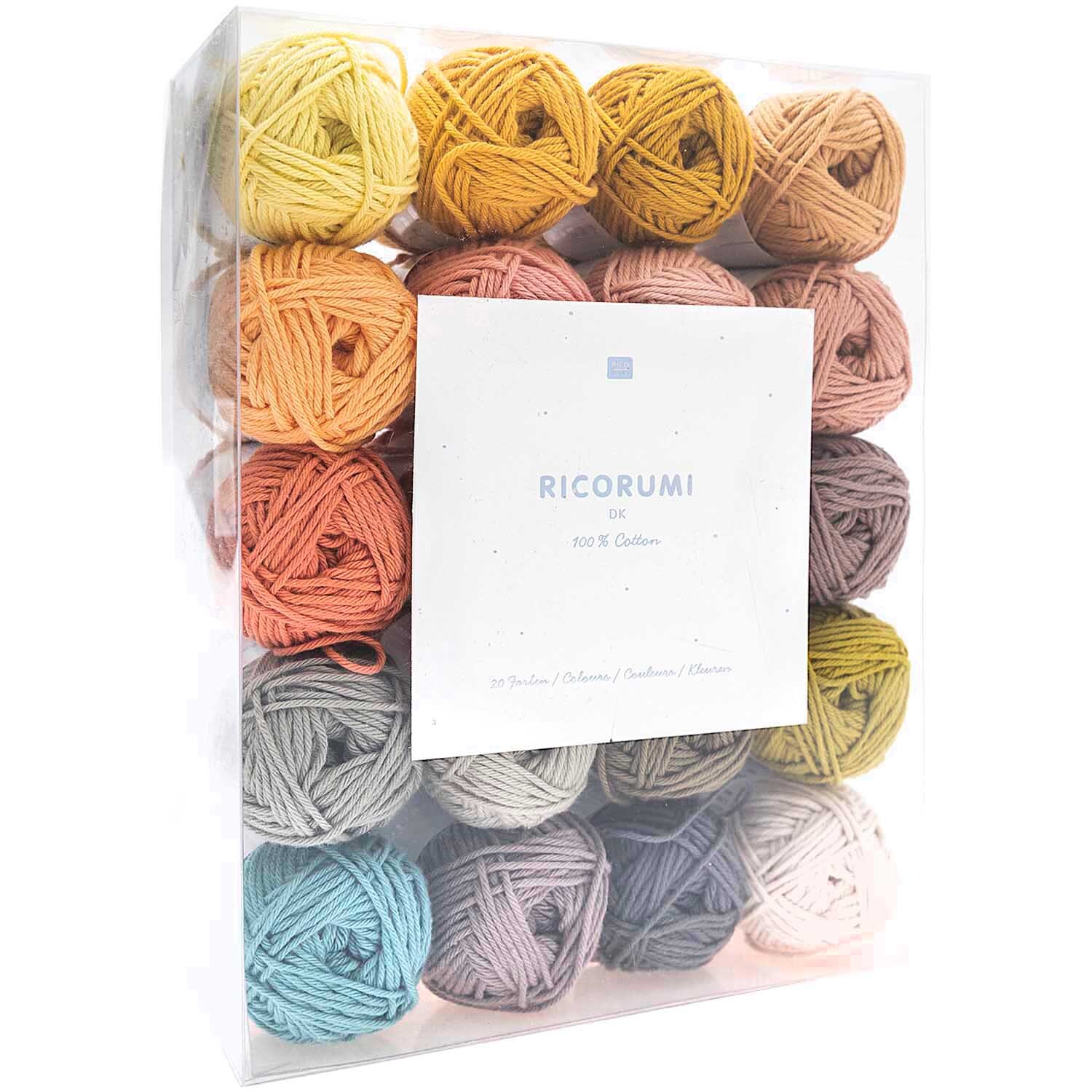 Creative Ricorumi dk Set Limited: Mehrfarbiges Garnset von Rico Design, 20x25g, in einer transparenten Verpackung. Ideal für kreative Projekte.