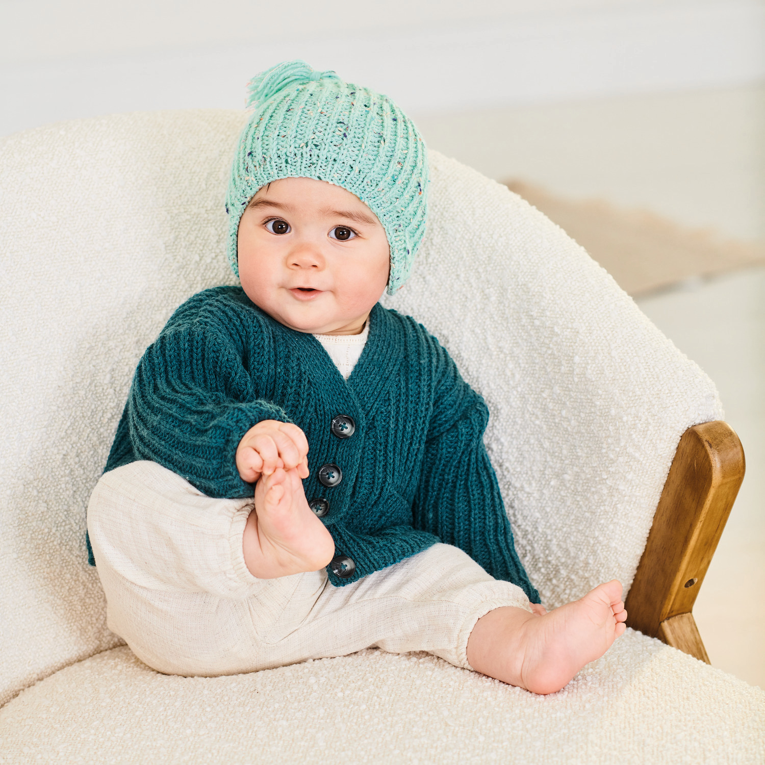 Strickset Jäckchen Modell 13 aus Rico Baby 040 von Rico Design