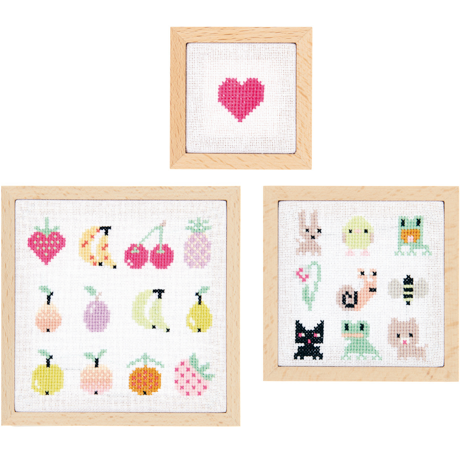 Stickpackung Pixel Art 3er Set zeigt drei bunte, pixelige Designs von Rico Design, ideal für kreative Projekte.
