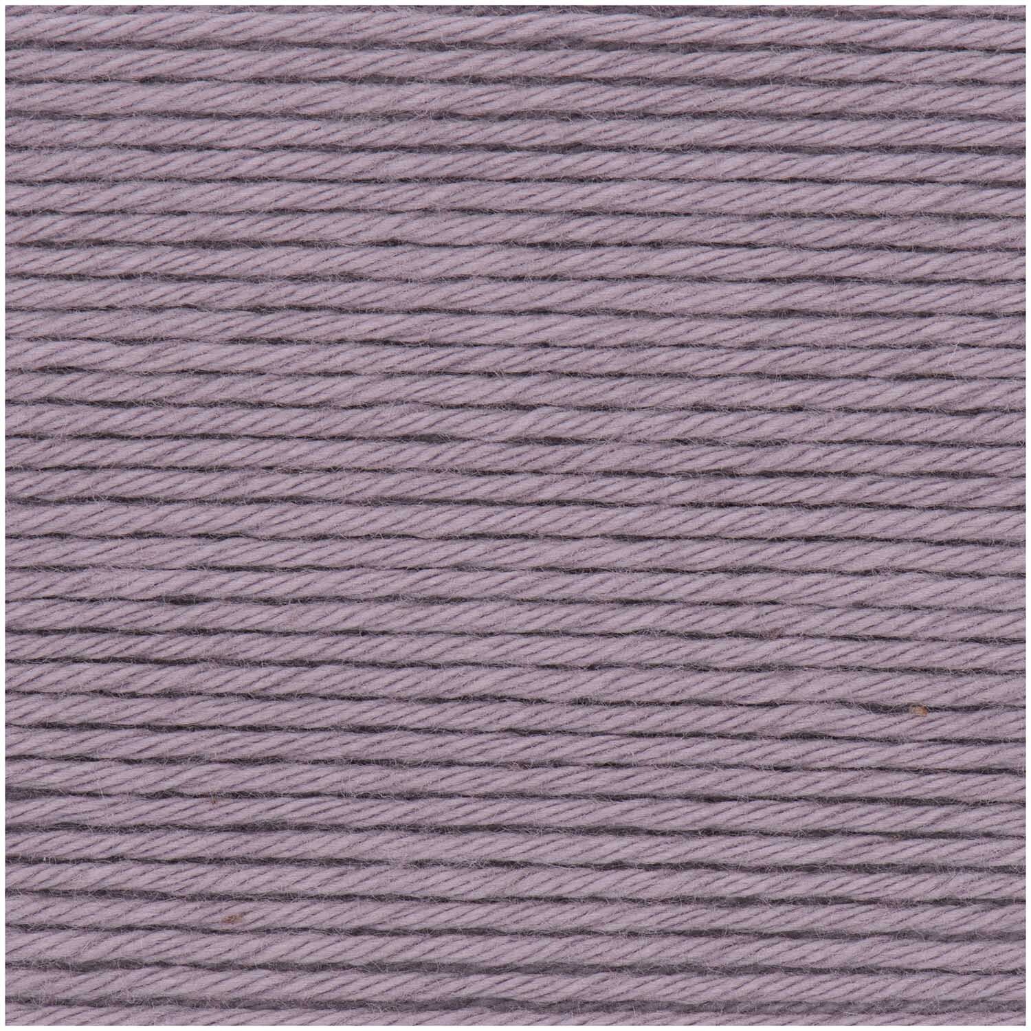 Rico Baby Cotton Soft dk in zartem Mauve, 50g Knäuel, 125m Länge, ideal für sanfte Strickprojekte.