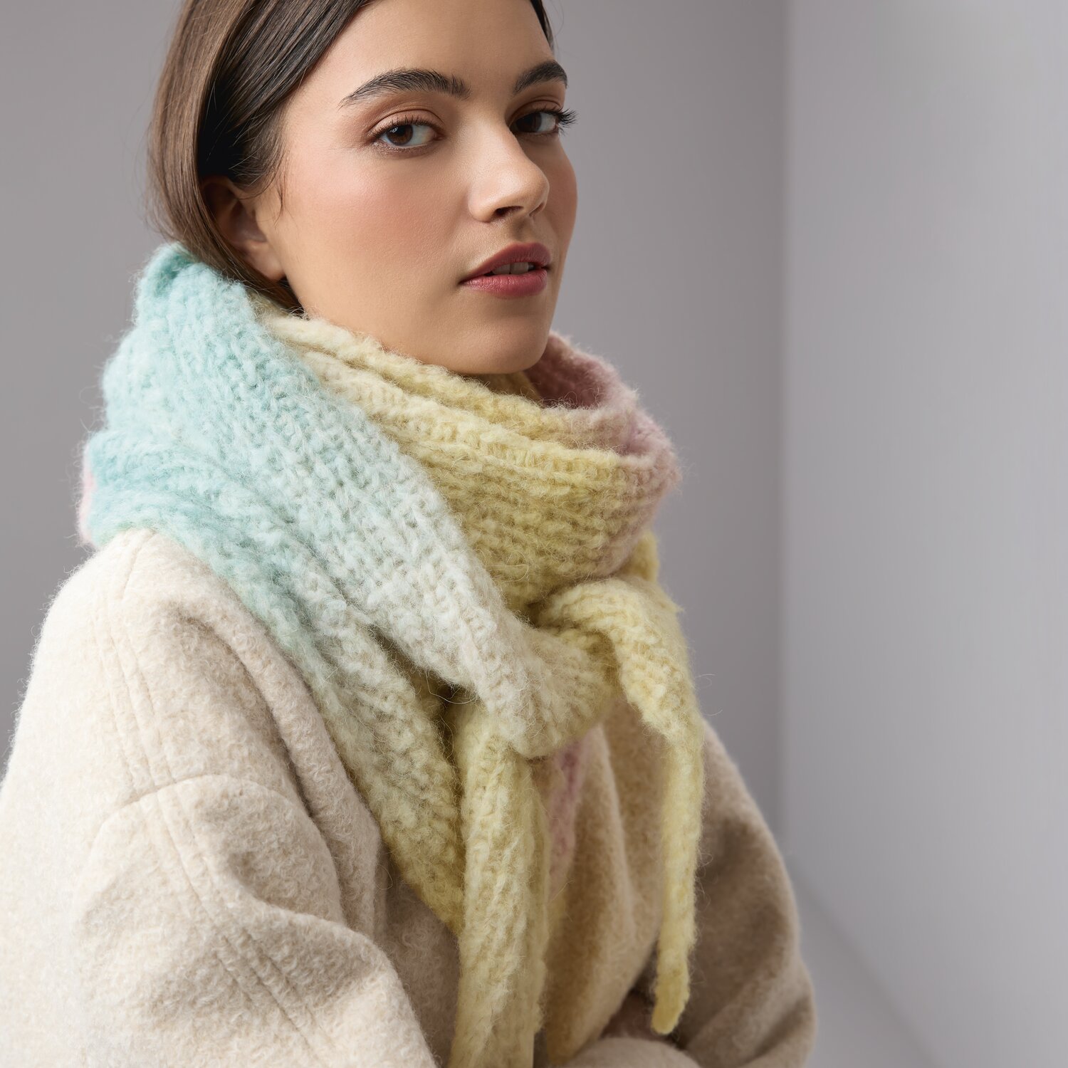 Strickset Dreieckstuch Modell 14 aus Die Neue Masche No. 10 von Rico Design