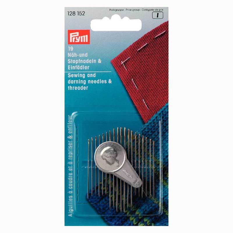 Näh- und Stopfnadeln mit Einfädler von Prym, 19 Stück in Silber und Gold, auf blauer Verpackung.