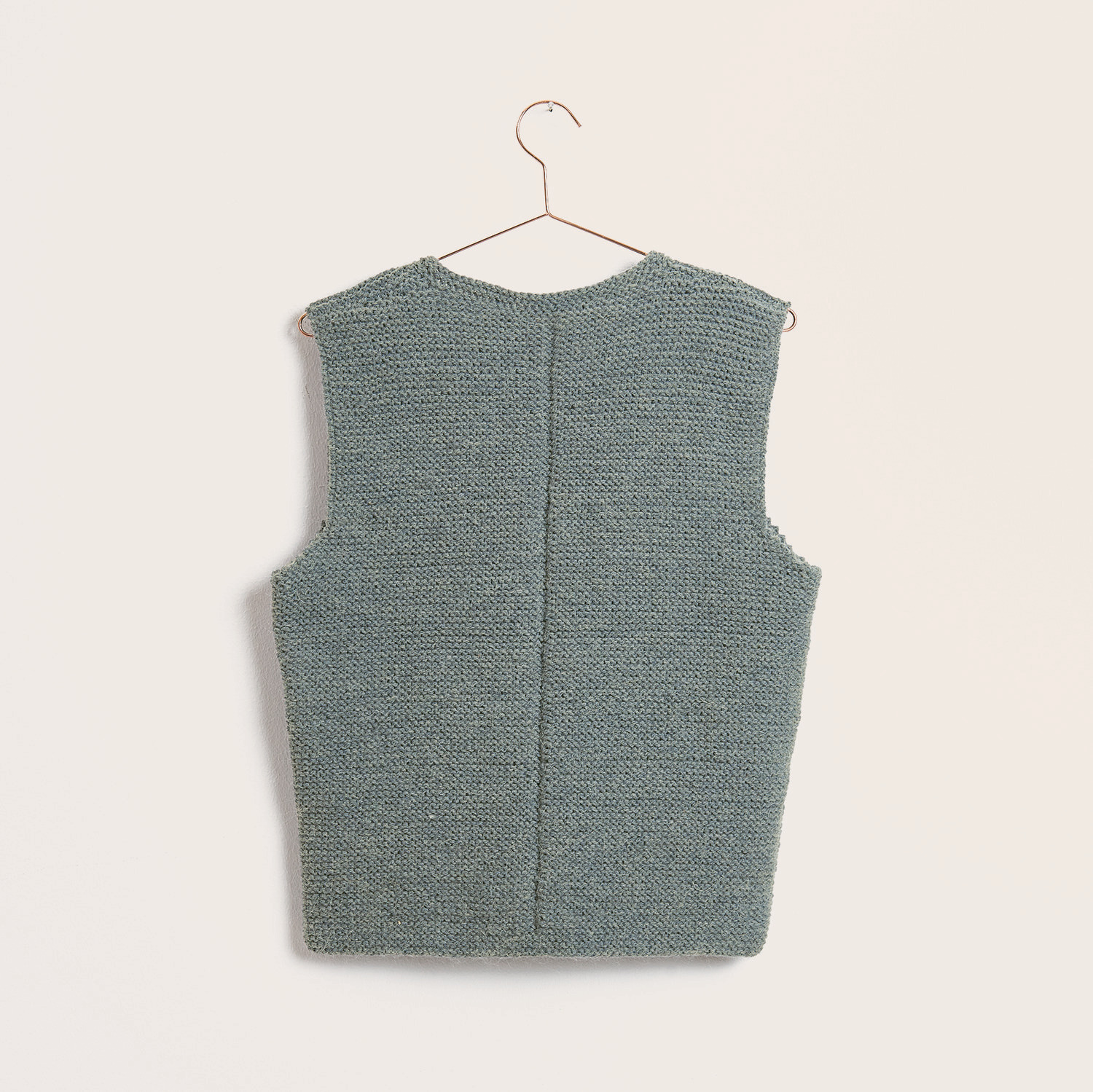 Strickset Herrenweste Modell 18 aus Trachtenbuch I mog di von Rico Design