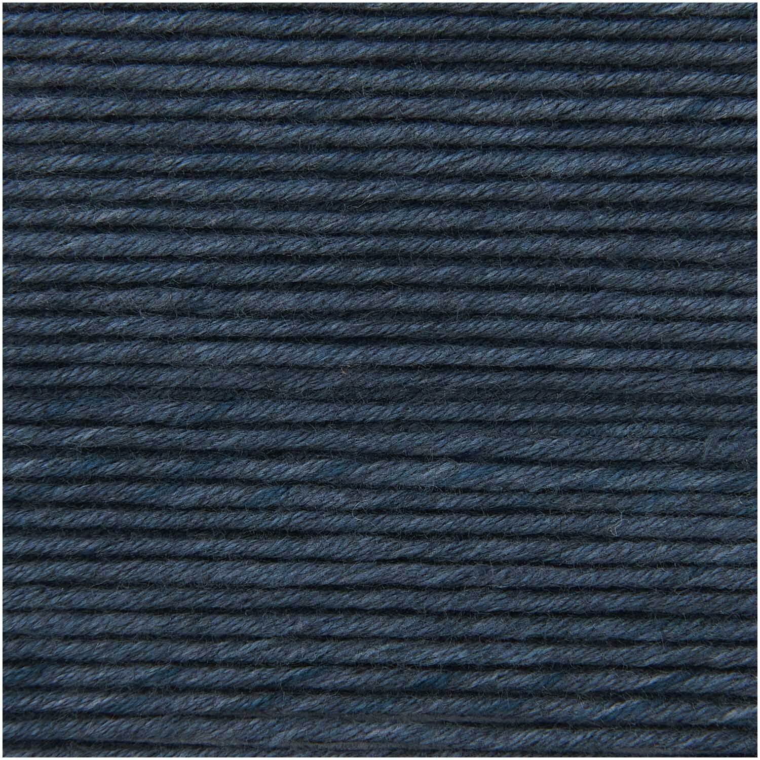 Luxury Cotton Silk Cashmere dk, hochwertige Wolle von Rico Design in Marineblau, 50g Knäuel. Ideal für Strickprojekte.