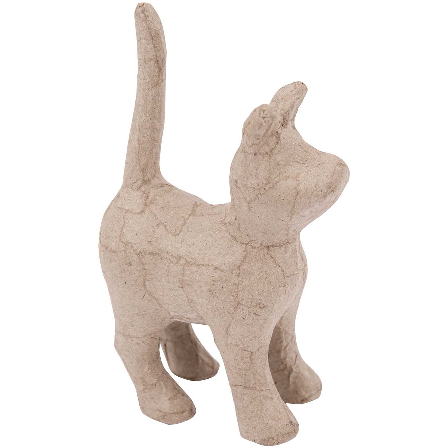 Pappmaché Katze stehend von Rico Design, naturfarben, zeigt eine aufrechte Haltung mit erhobenem Schwanz.