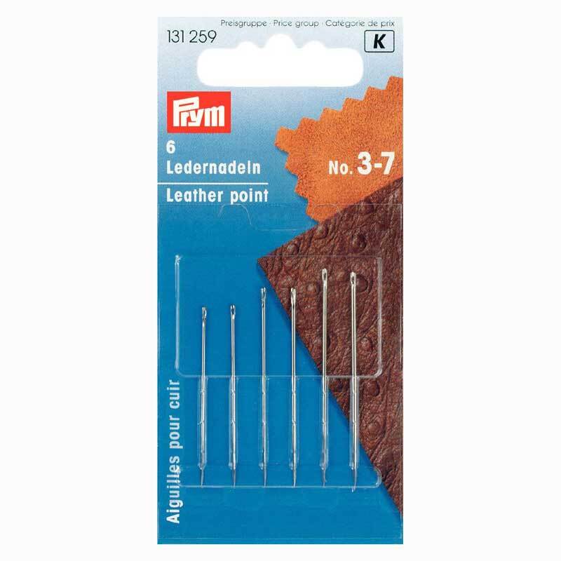Ledernadeln silber versch. Gr. 6 Stück von Prym, präsentiert in einer blauen Verpackung mit Lederhintergrund.