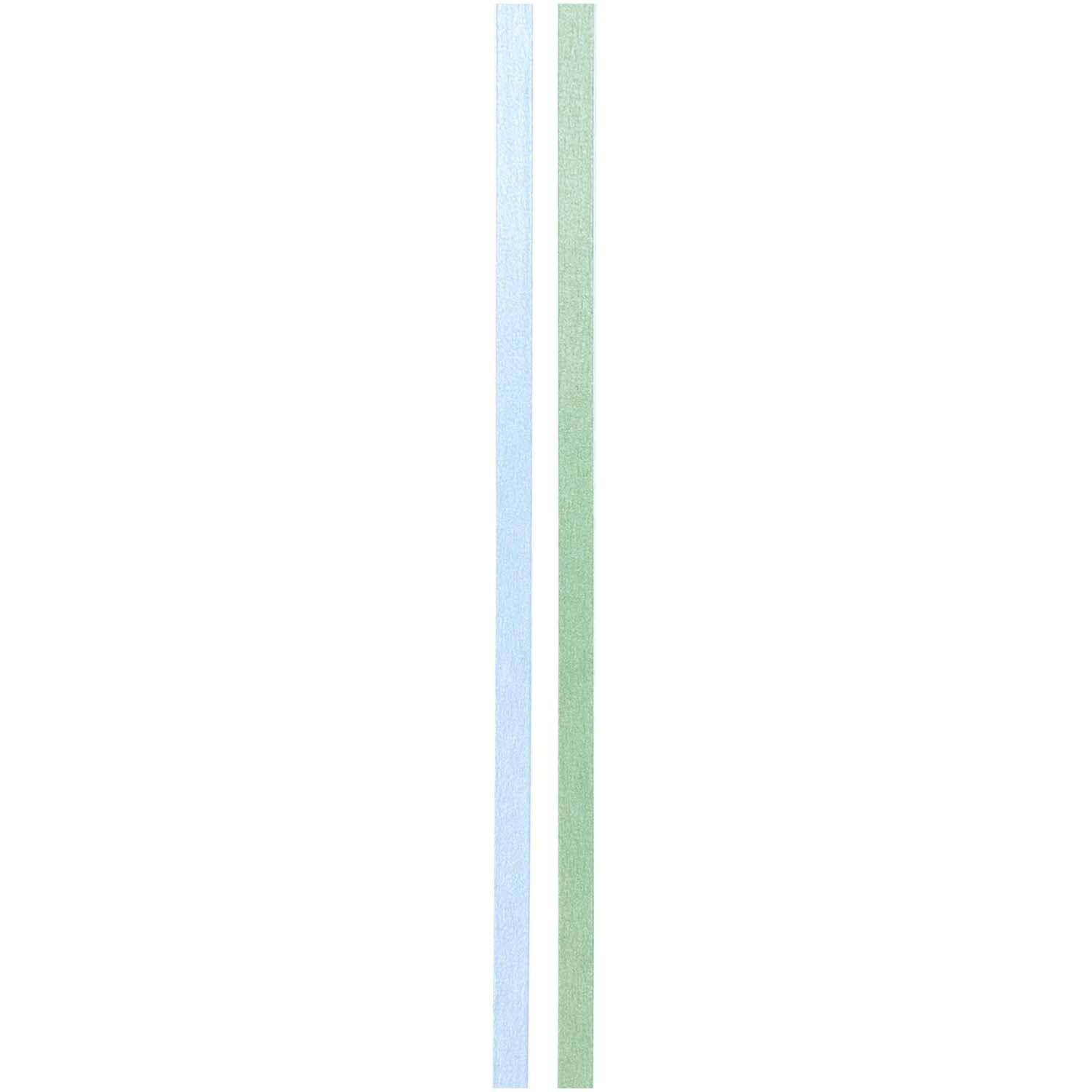 Paper Poetry Tapes uni 5mm 10m 2 Stück, zwei schmale Klebebänder in Mint-Aqua von Rico Design auf schwarzem Hintergrund.
