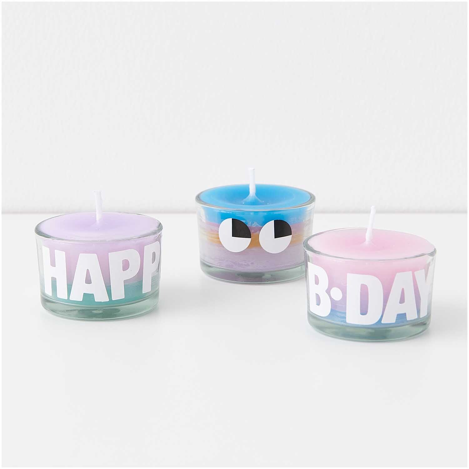 Teelichtgläser 5,2x3,3cm 6 Stück von Rico Design mit bunten Designs und Schriftzügen "HAPPY" und "B-DAY".